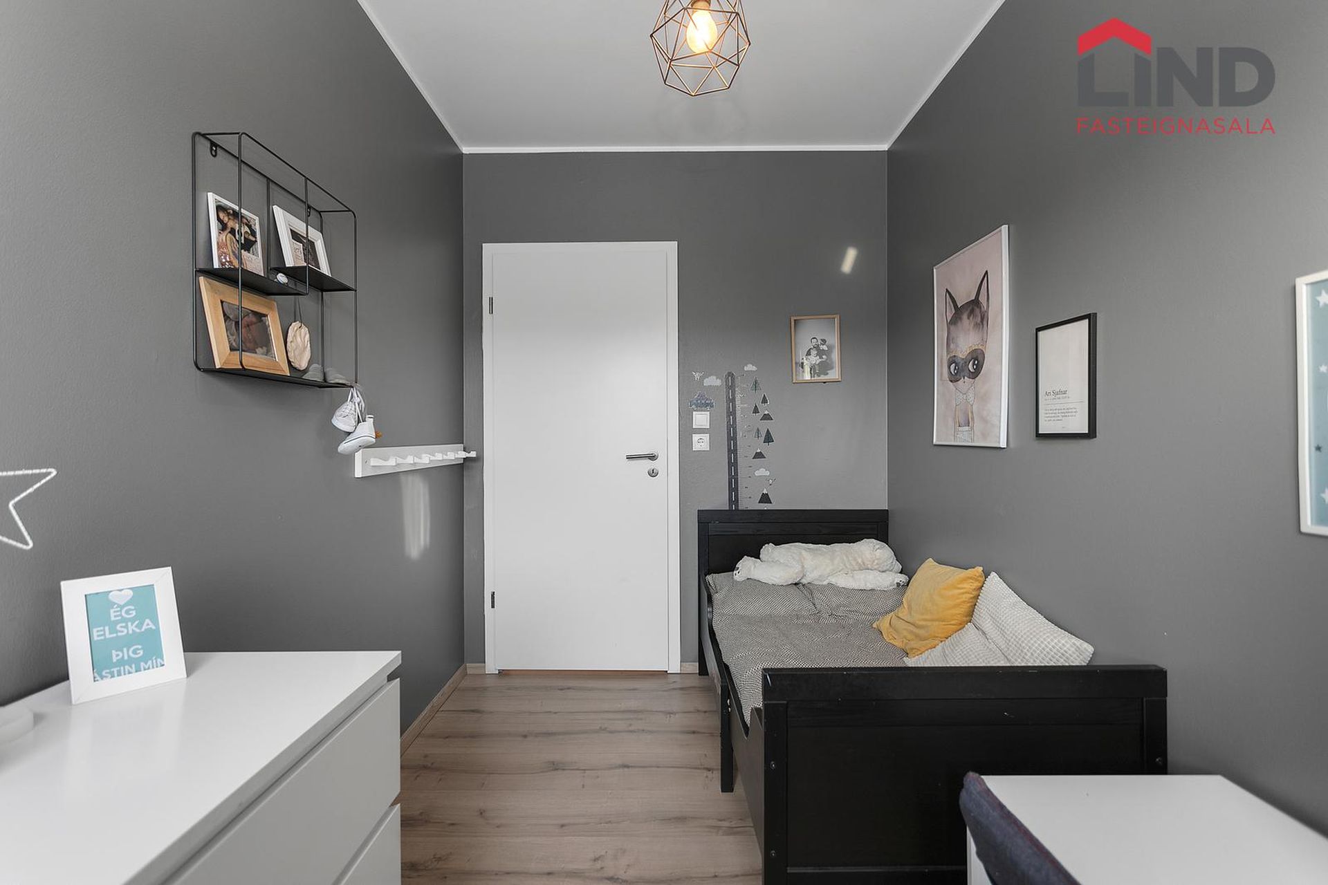 Hvassaleiti 30, 103 Reykjavík