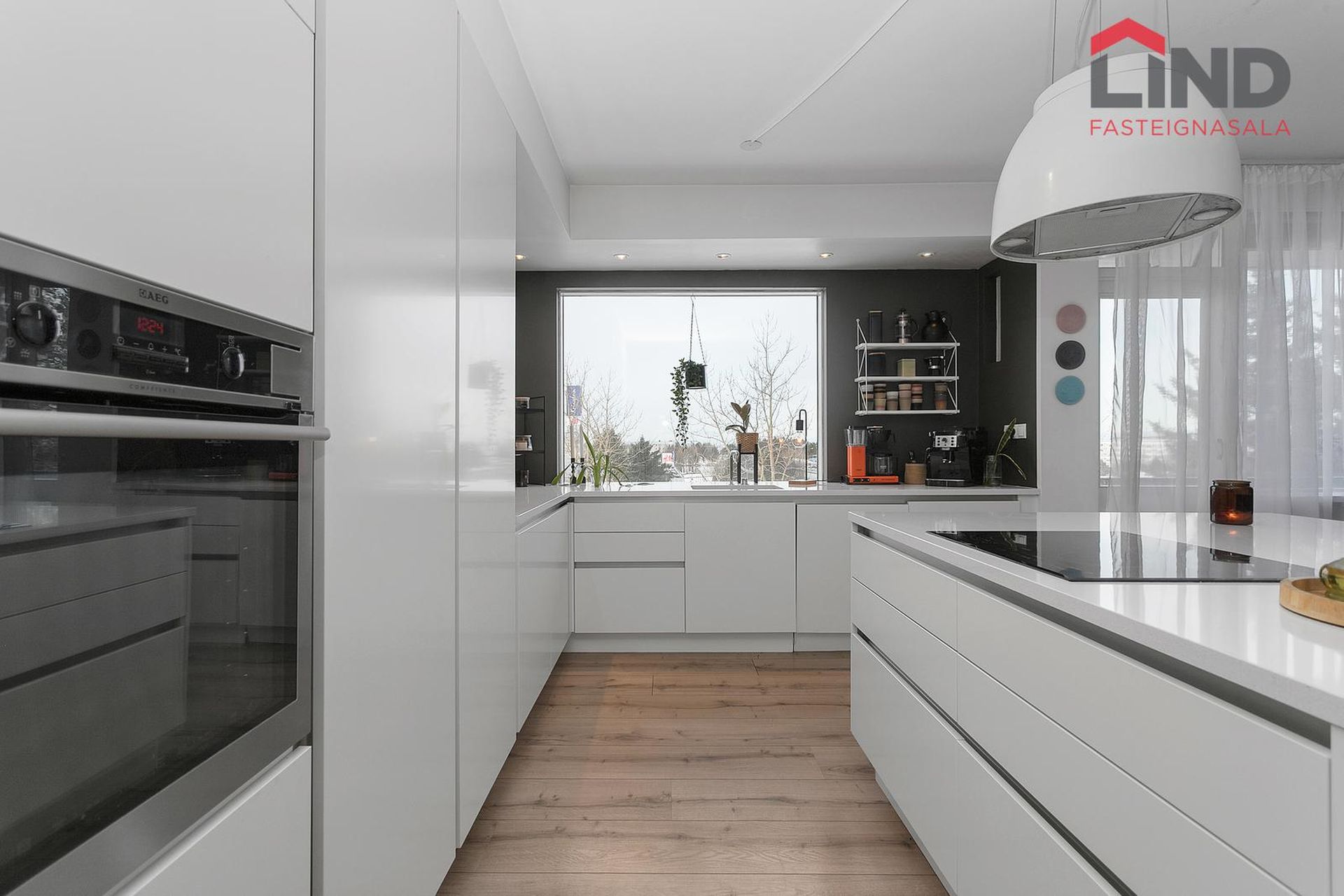 Hvassaleiti 30, 103 Reykjavík