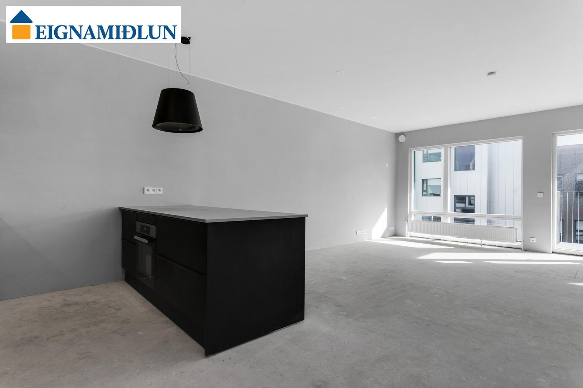 Smyrilshlíð 11, 102 Reykjavík