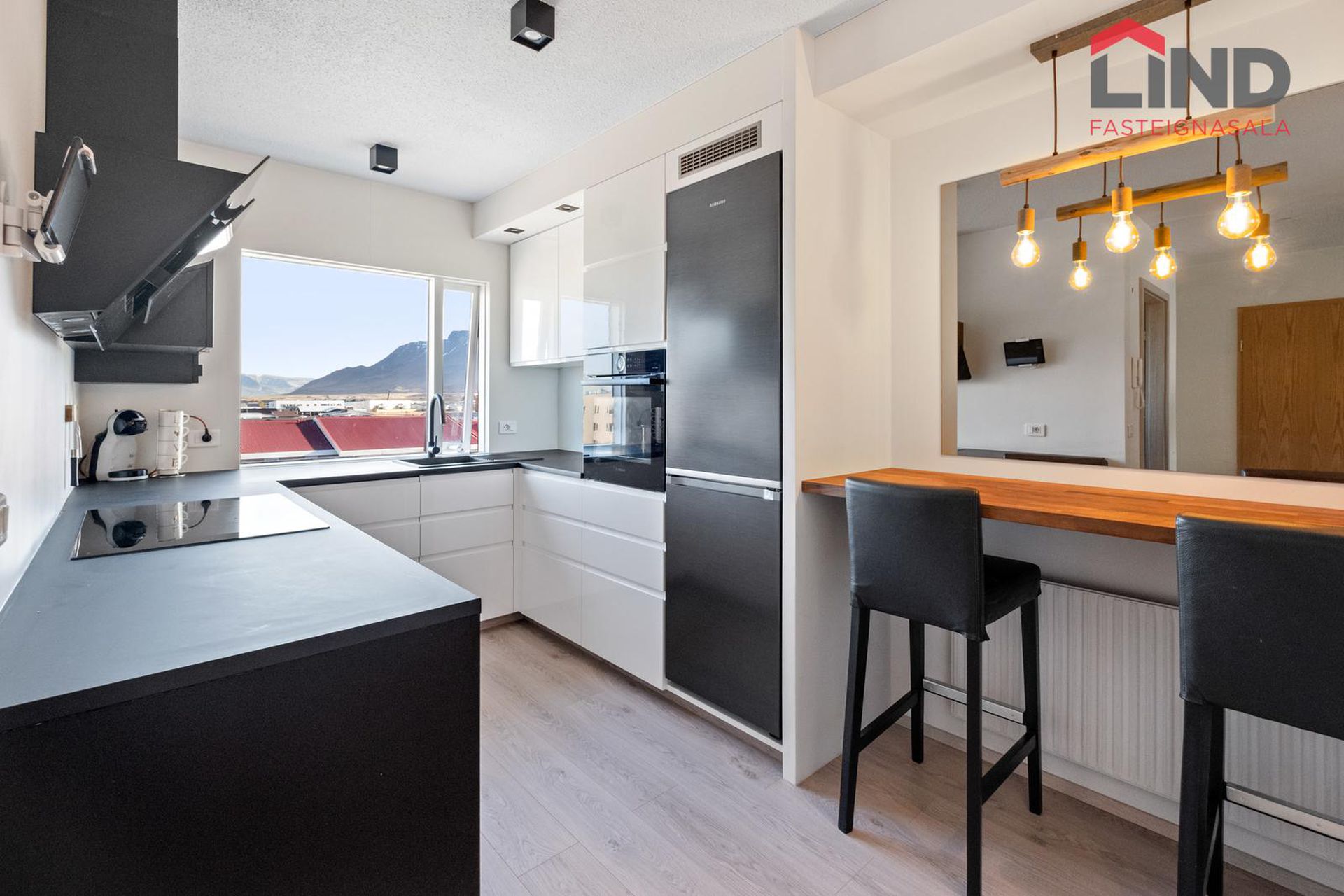 Lerkigrund 1, 300 Akranes