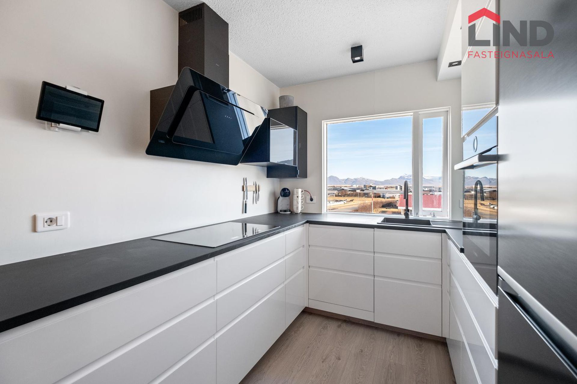 Lerkigrund 1, 300 Akranes