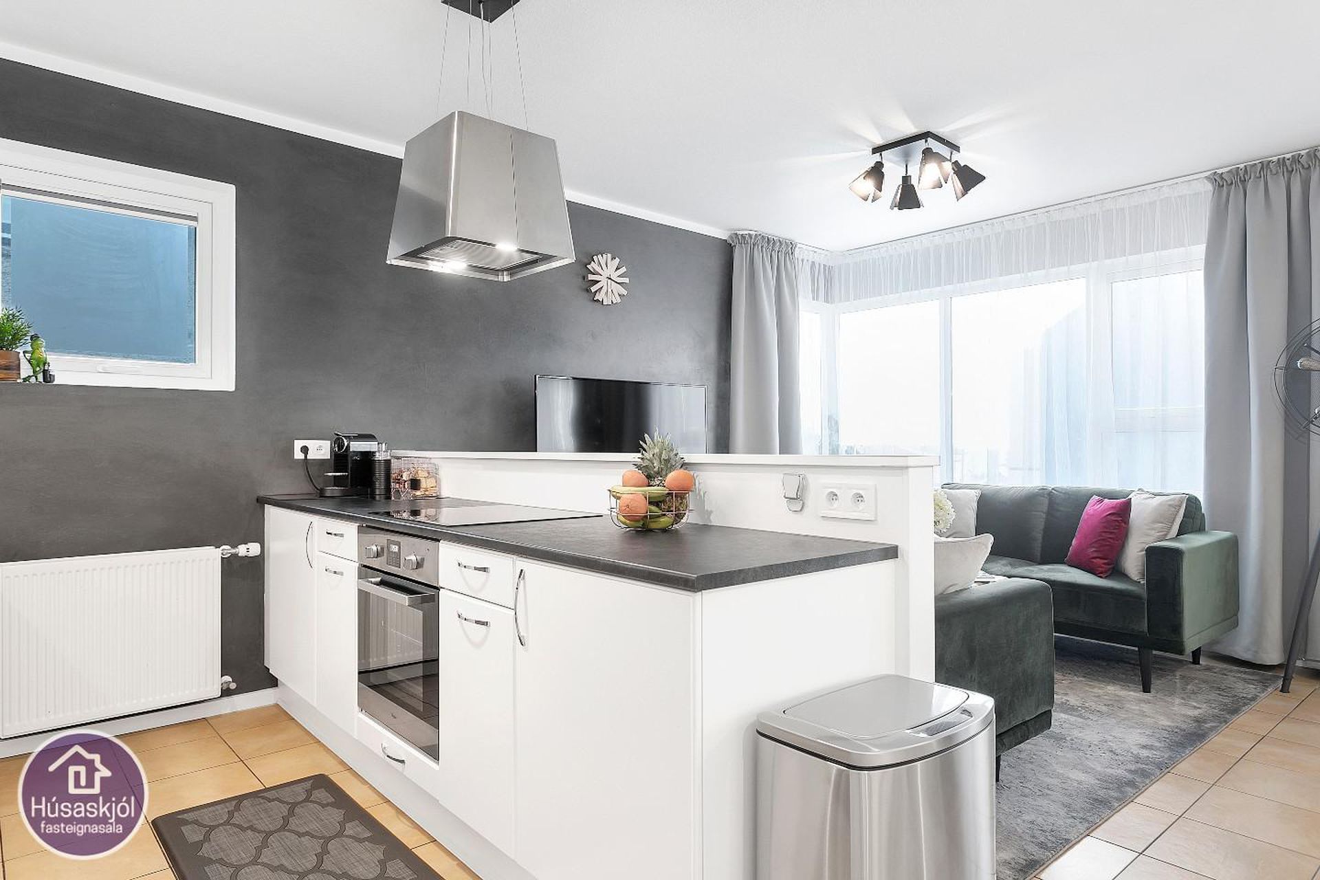 Hafnargata 50, 230 Reykjanesbær
