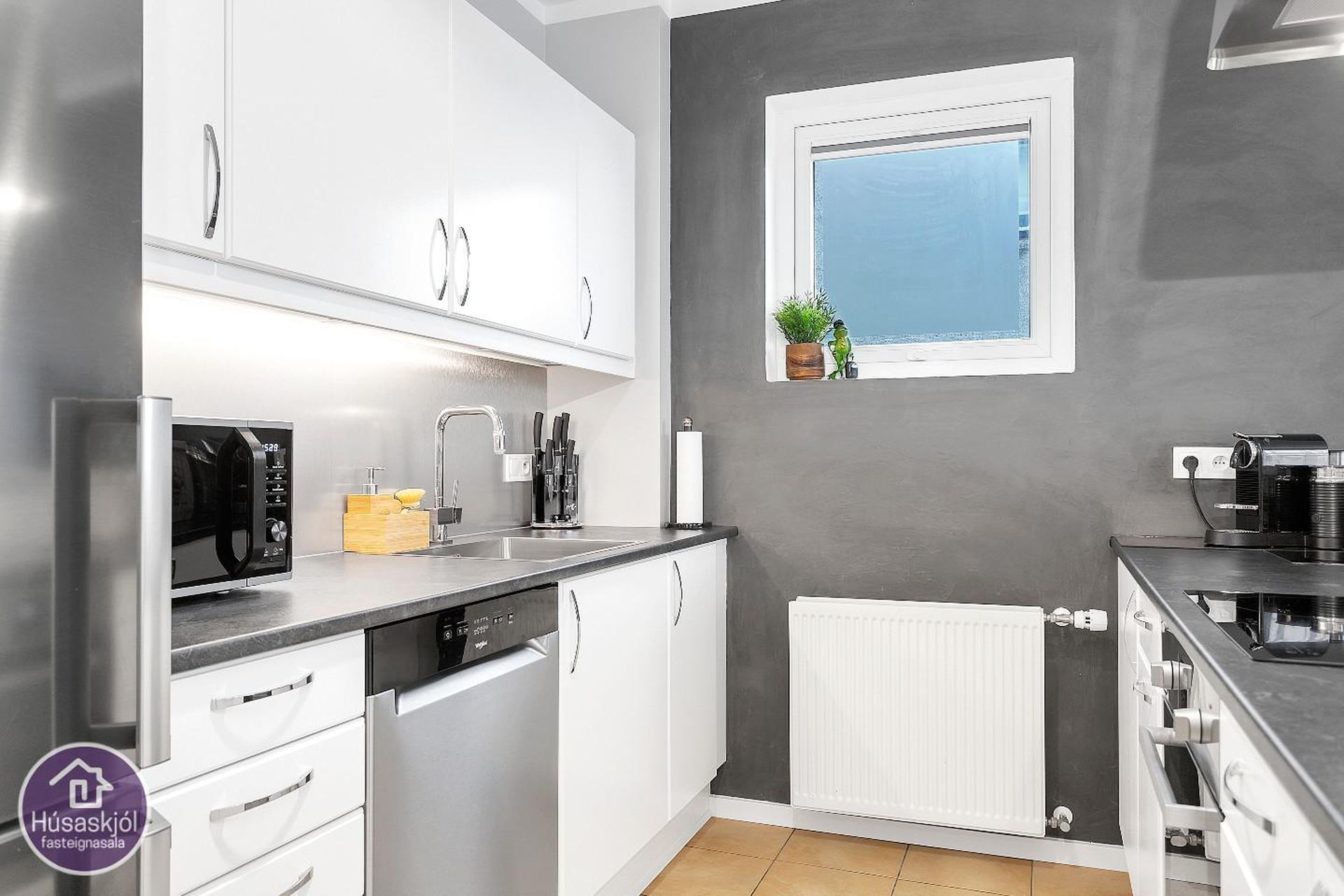 Hafnargata 50, 230 Reykjanesbær