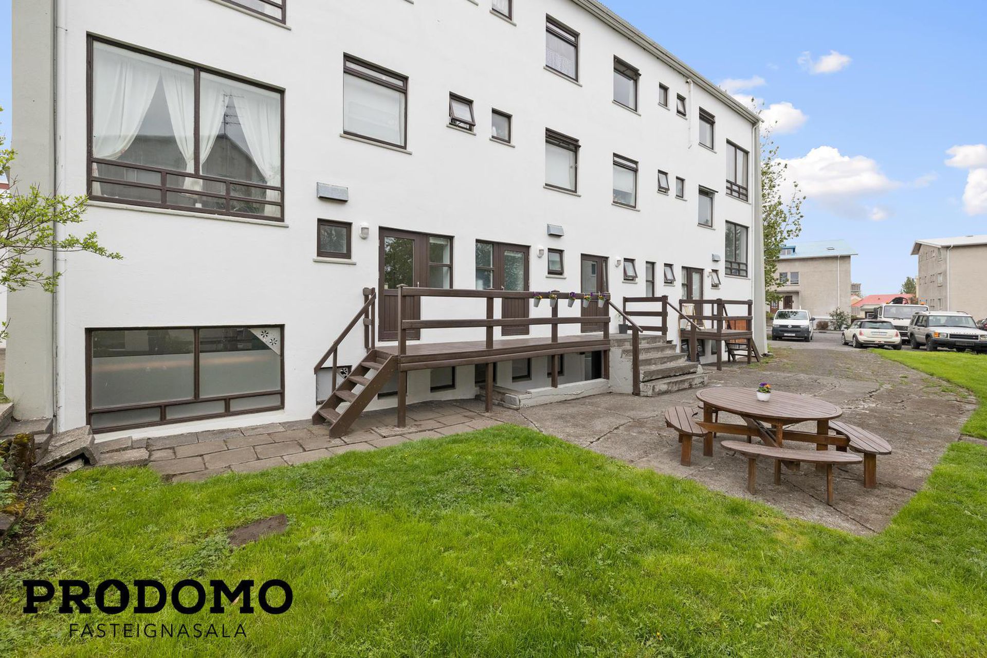 Brekkulækur 1, 105 Reykjavík