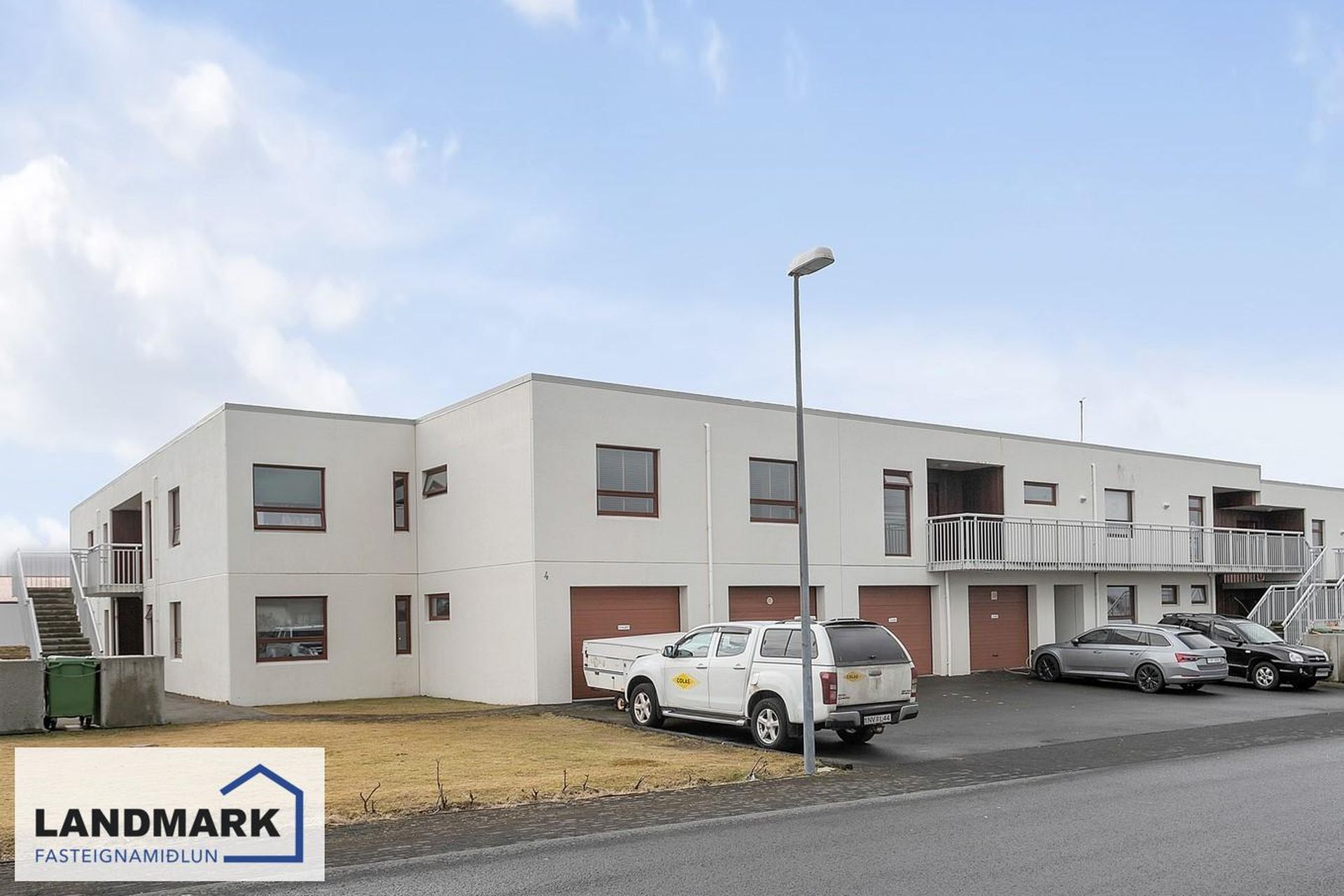 Tjarnabakki 4, 260 Reykjanesbær