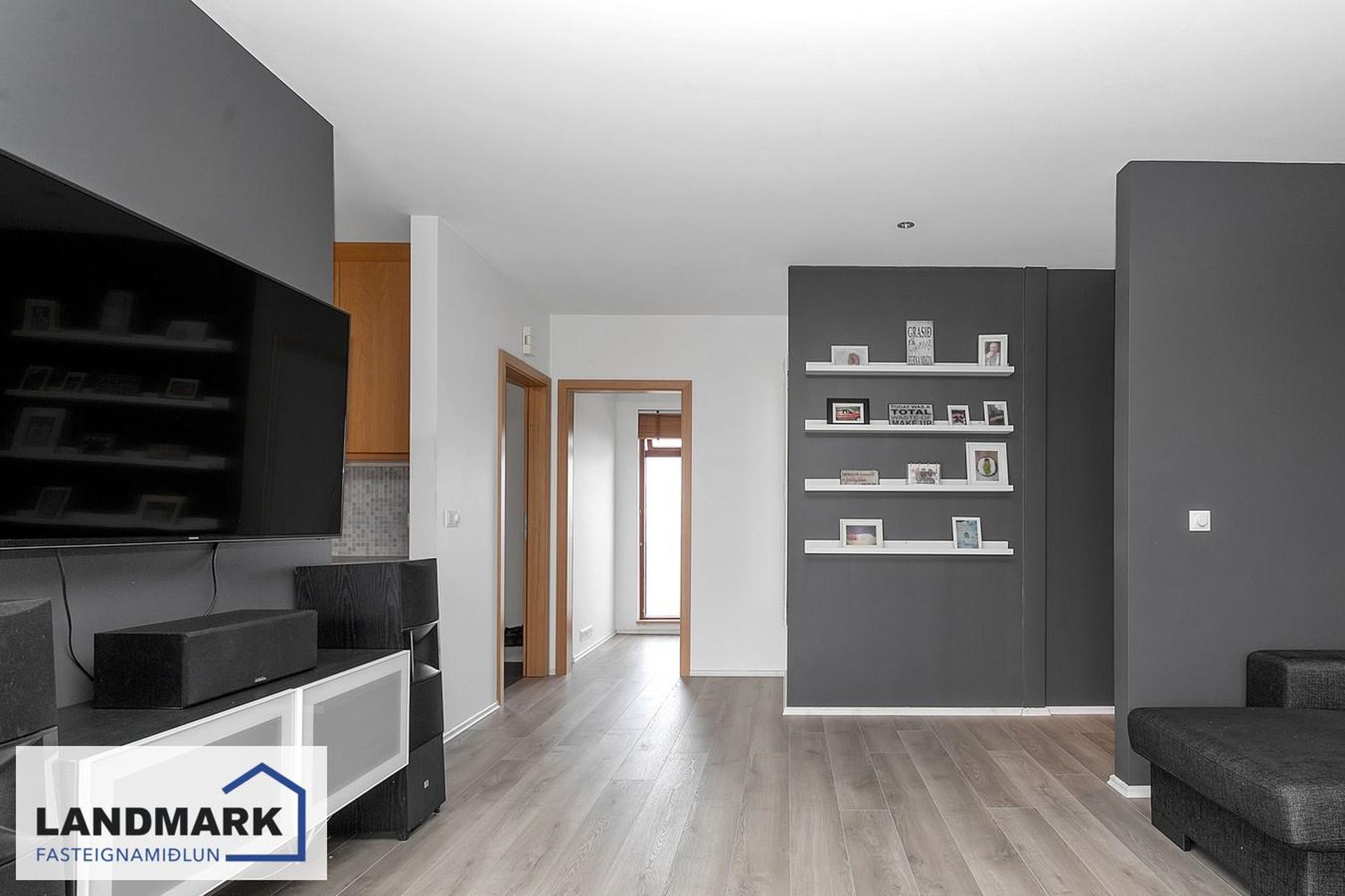 Tjarnabakki 4, 260 Reykjanesbær