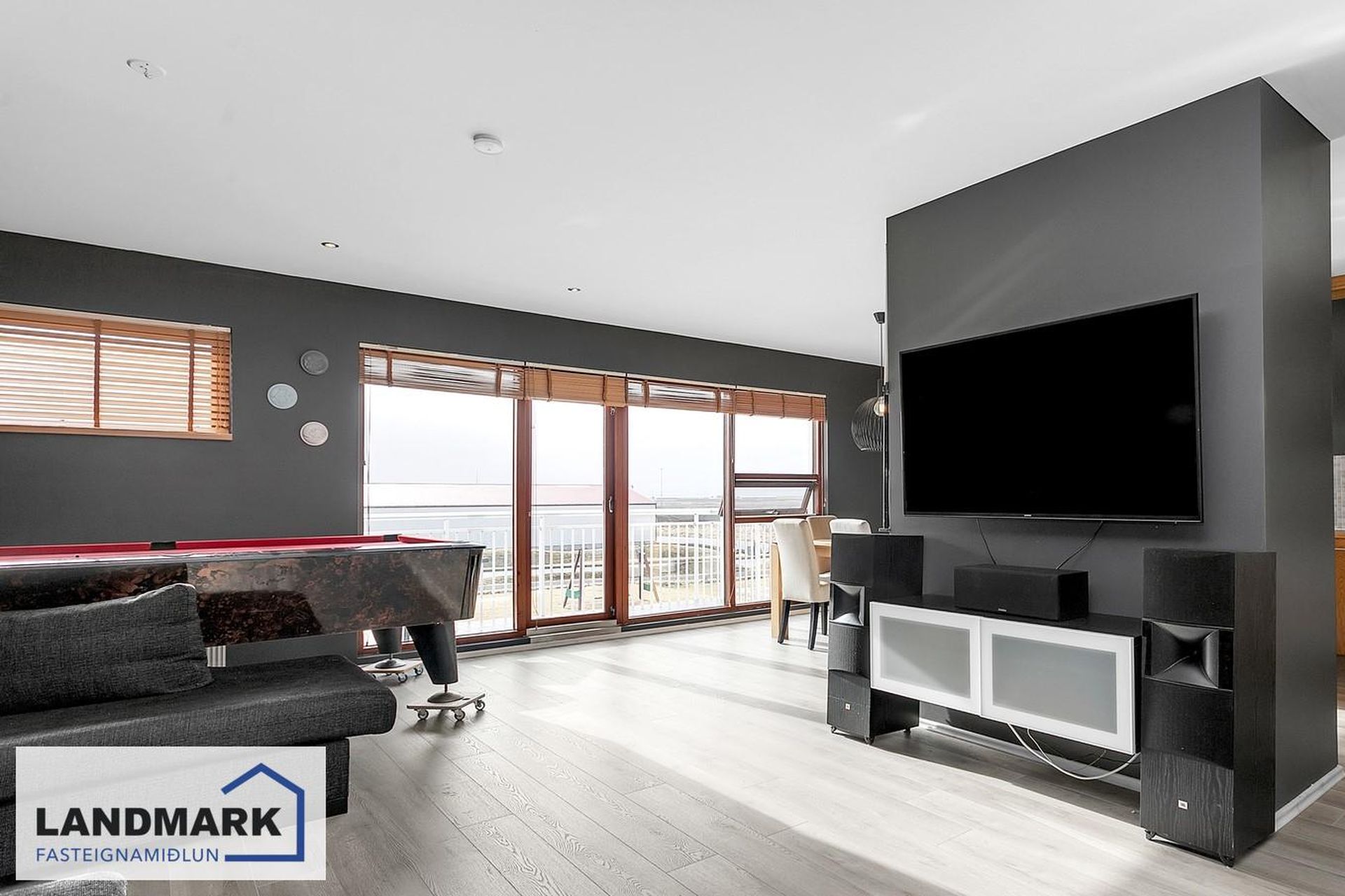 Tjarnabakki 4, 260 Reykjanesbær