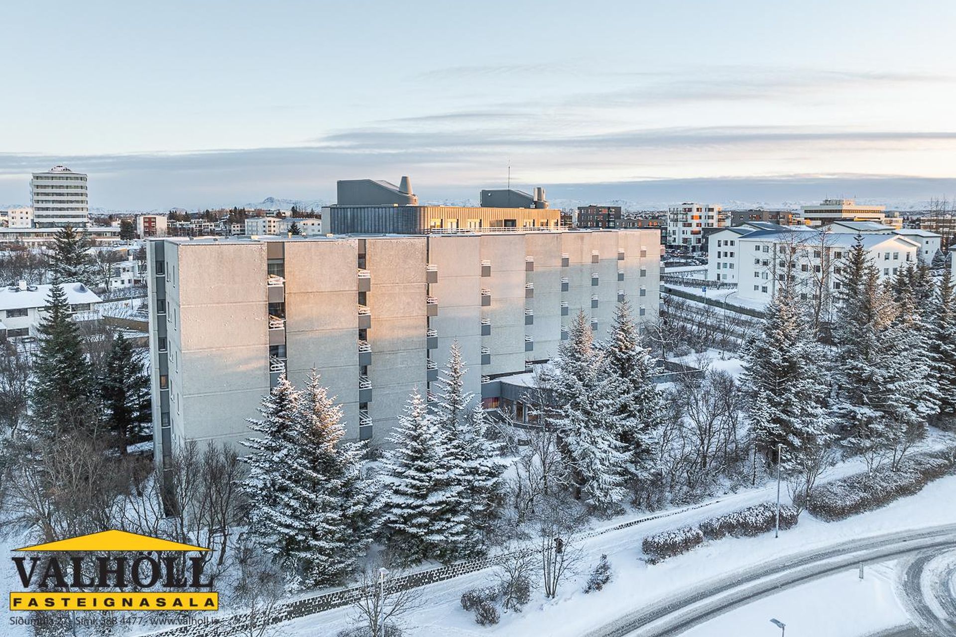 Hvassaleiti 56, 103 Reykjavík