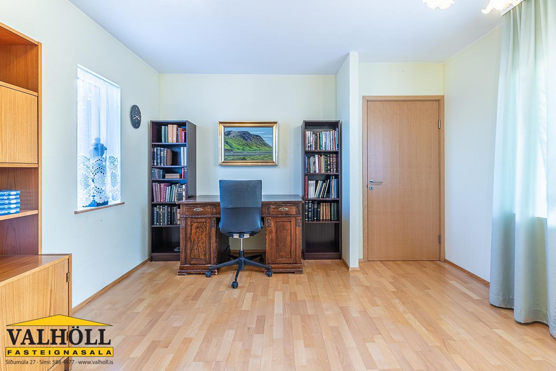 Hvassaleiti 56, 103 Reykjavík