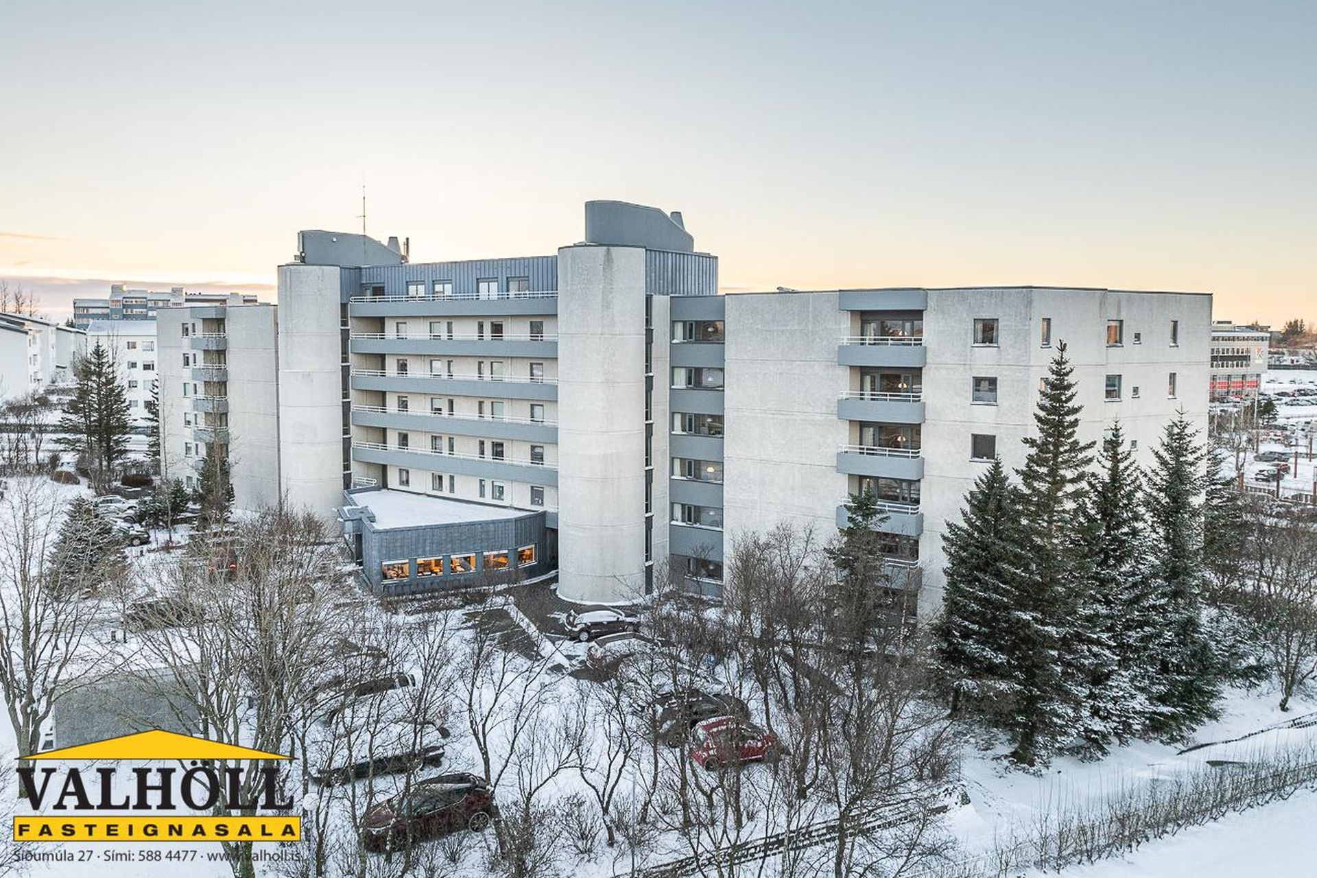 Hvassaleiti 56, 103 Reykjavík