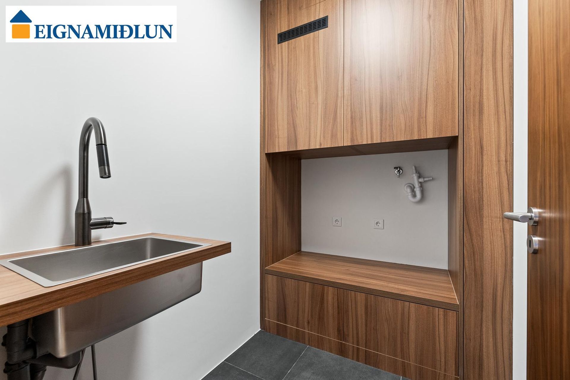 Reykjastræti 5, 101 Reykjavík