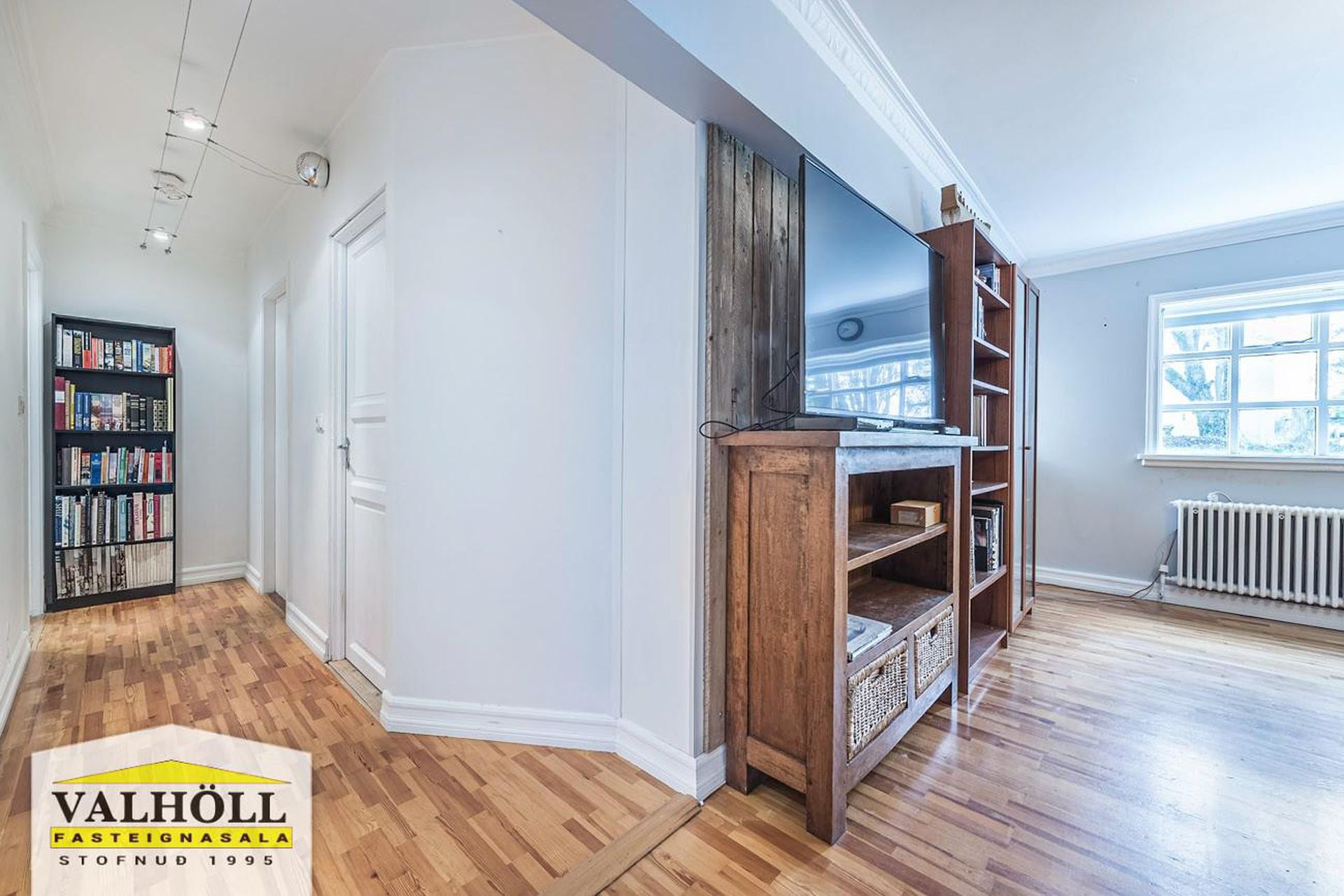 Flókagata 54, 105 Reykjavík