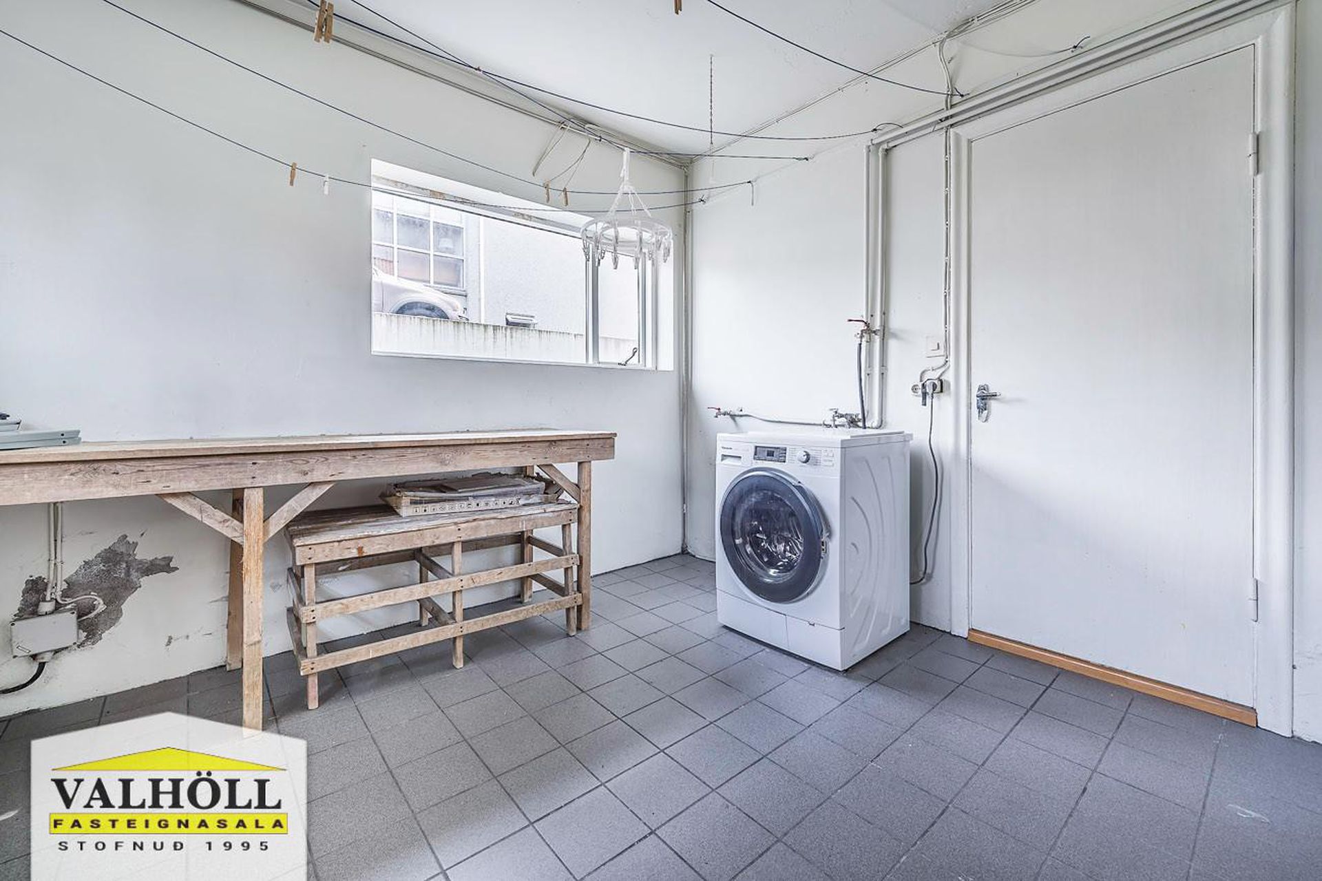 Flókagata 54, 105 Reykjavík