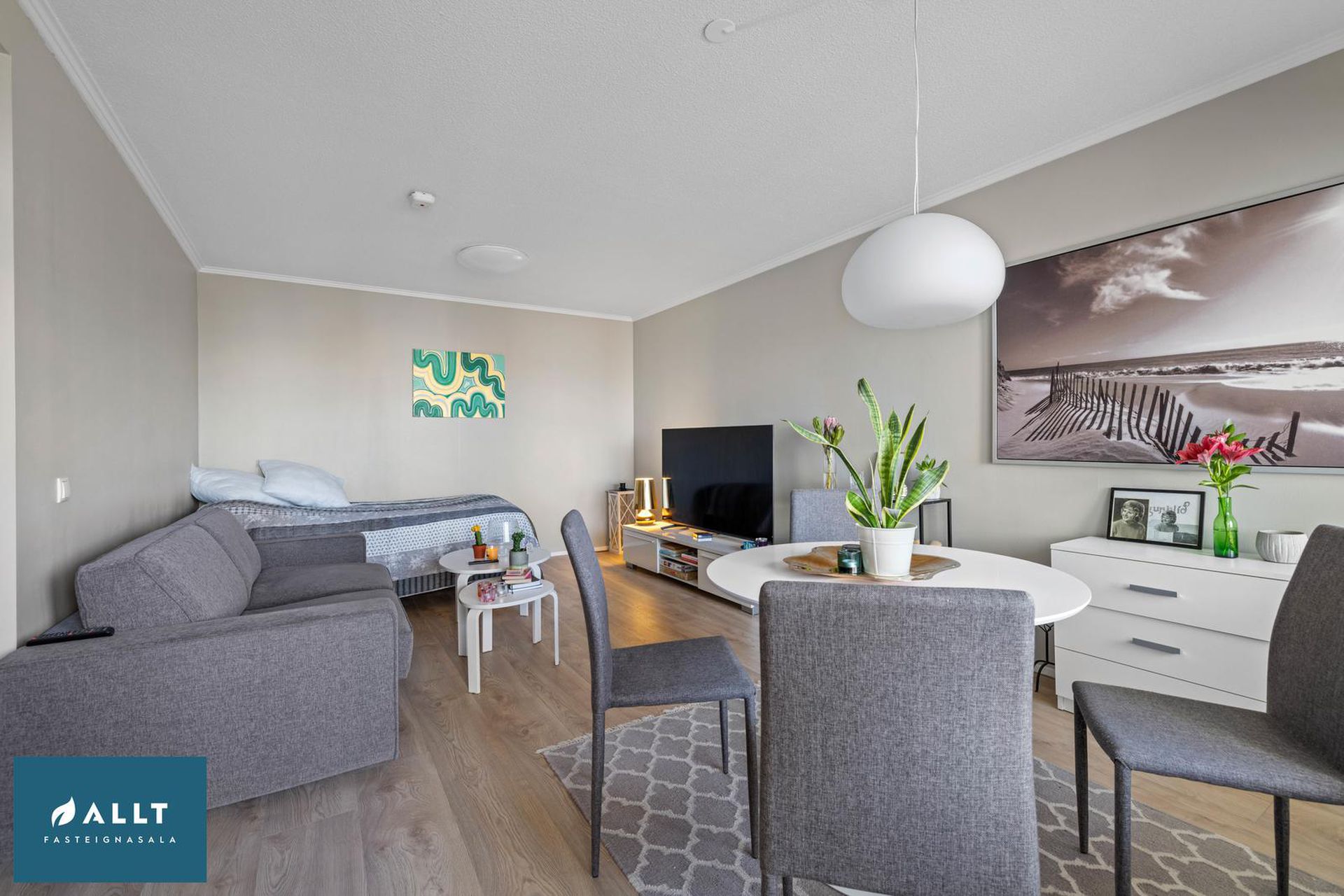 Víkurás 2, 110 Reykjavík