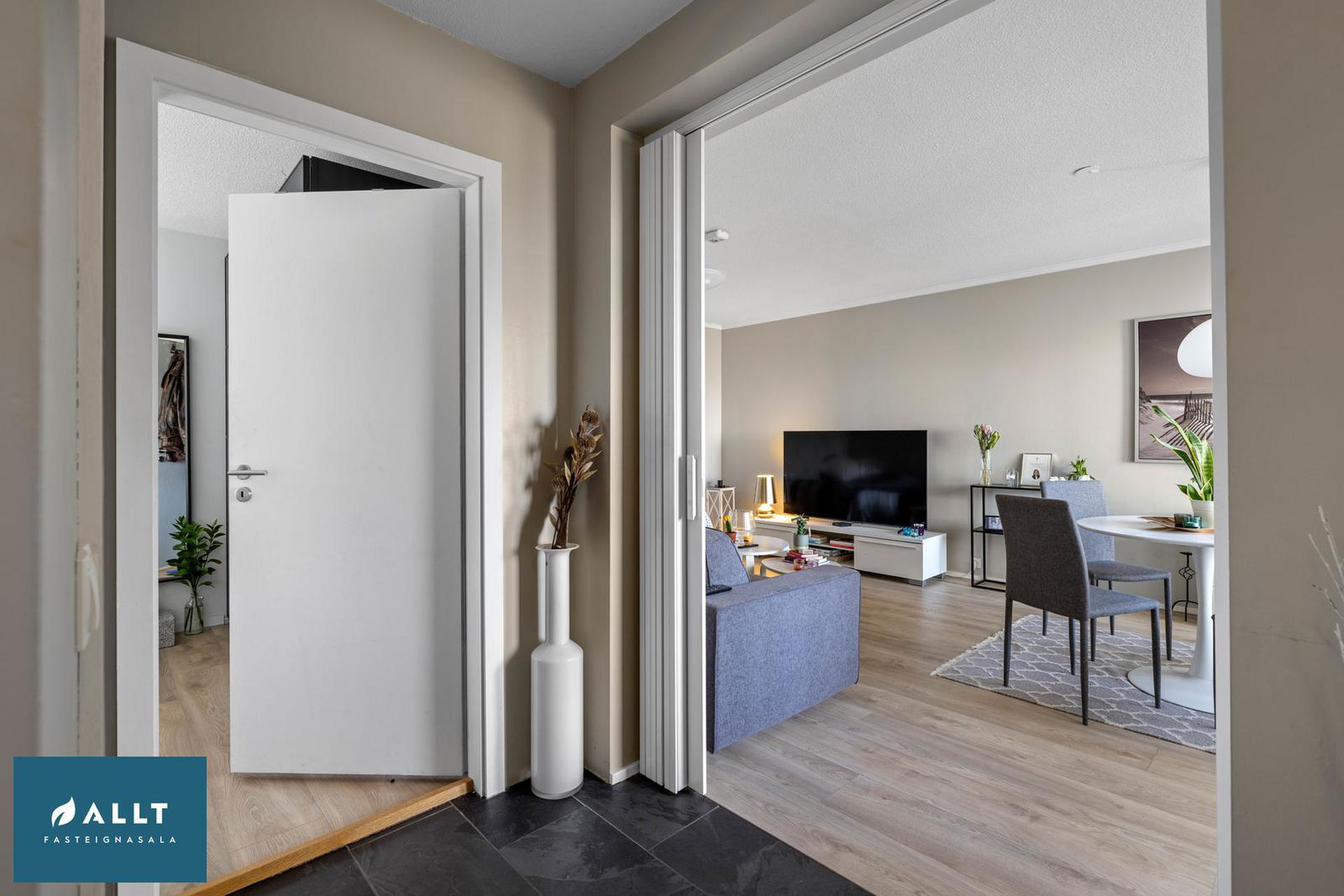 Víkurás 2, 110 Reykjavík