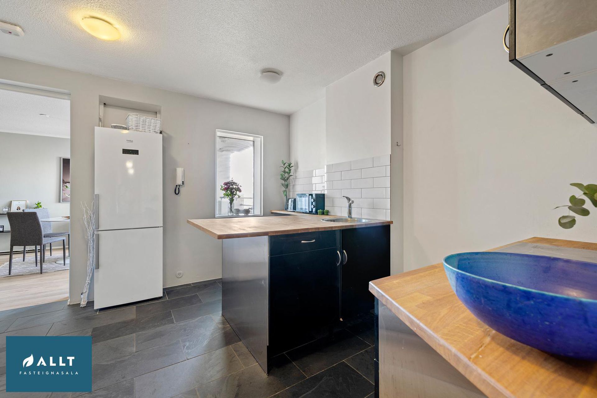 Víkurás 2, 110 Reykjavík