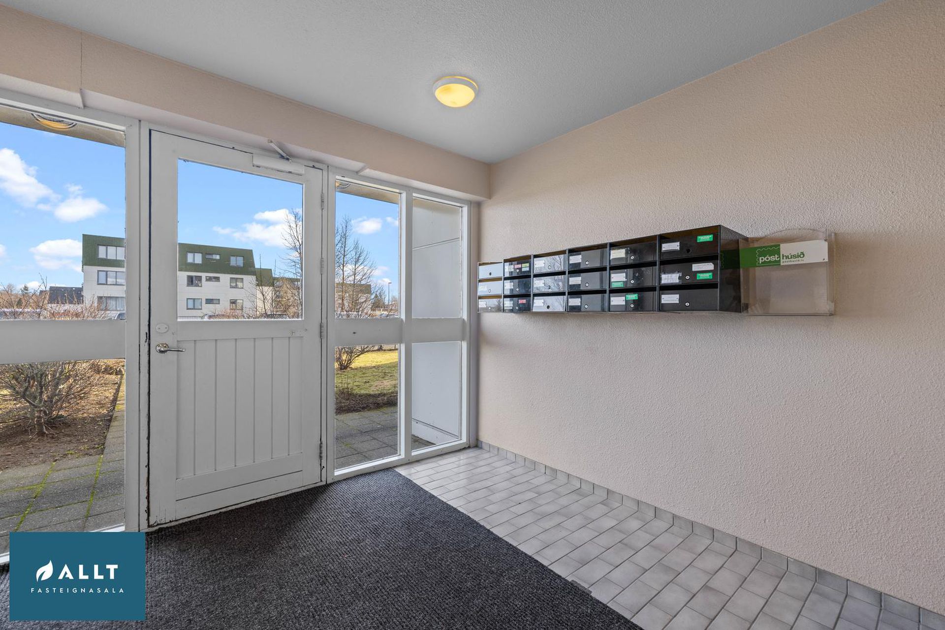 Víkurás 2, 110 Reykjavík