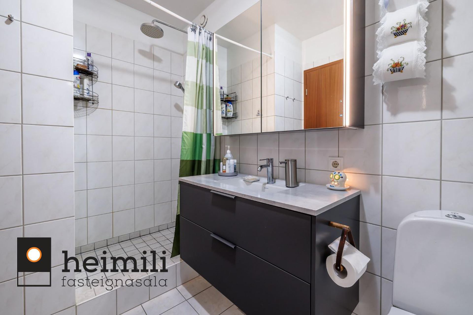 Kristnibraut 77, 113 Reykjavík