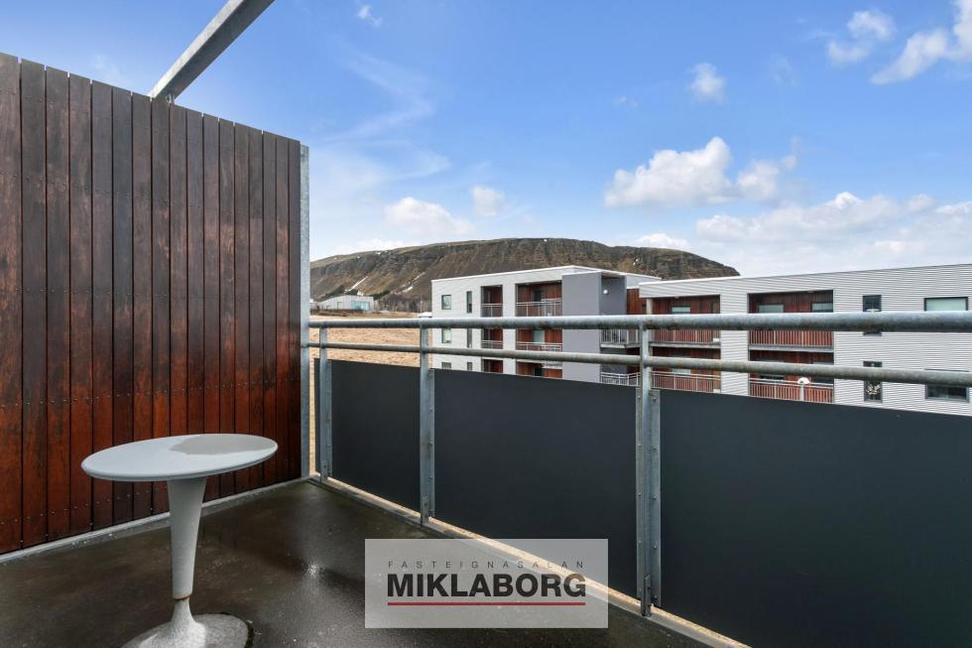 Klapparhlíð 32, 270 Mosfellsbær
