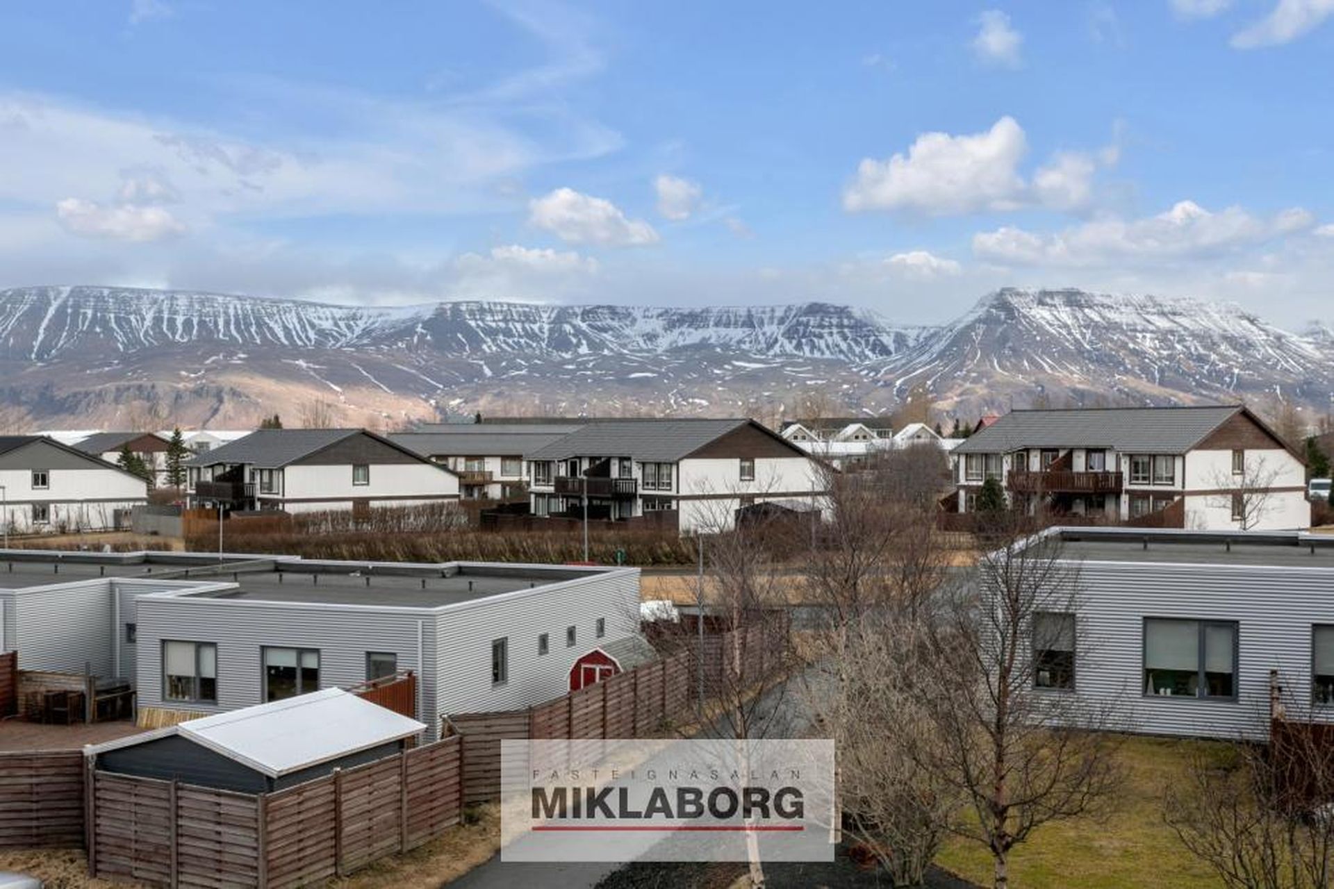 Klapparhlíð 32, 270 Mosfellsbær