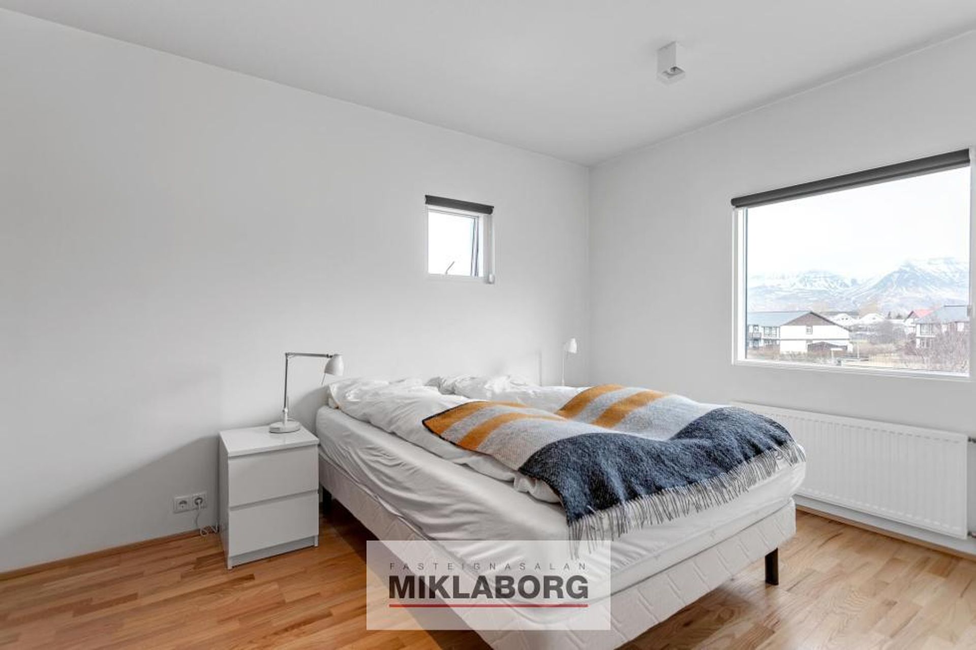 Klapparhlíð 32, 270 Mosfellsbær
