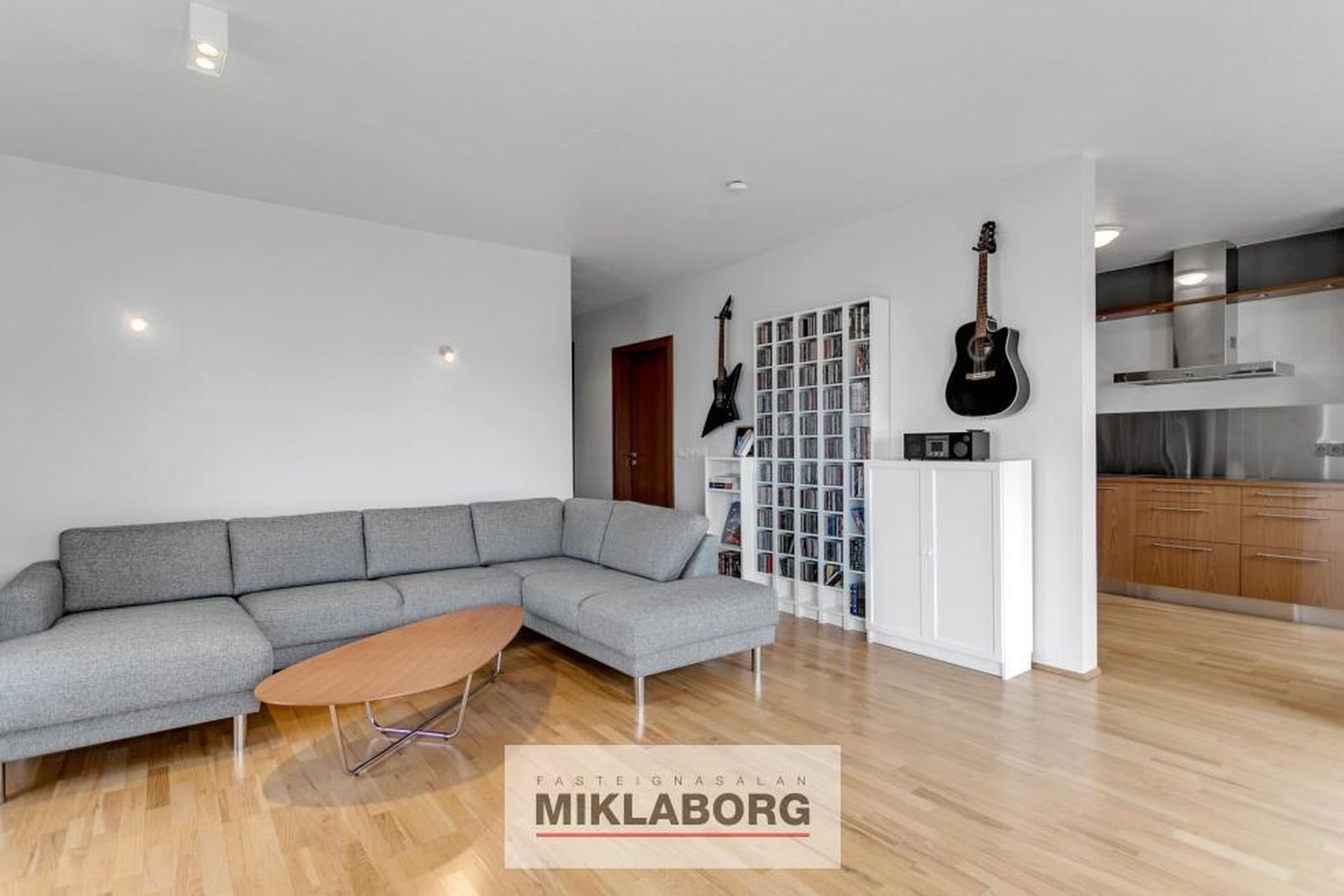 Klapparhlíð 32, 270 Mosfellsbær