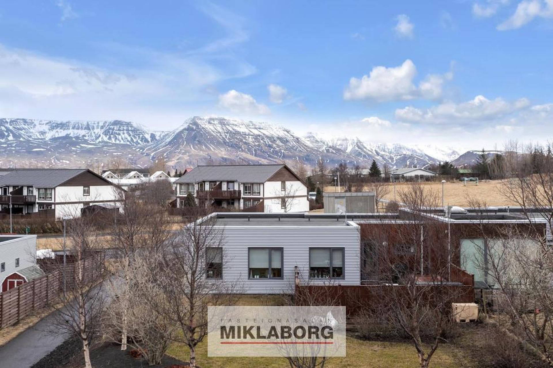 Klapparhlíð 32, 270 Mosfellsbær