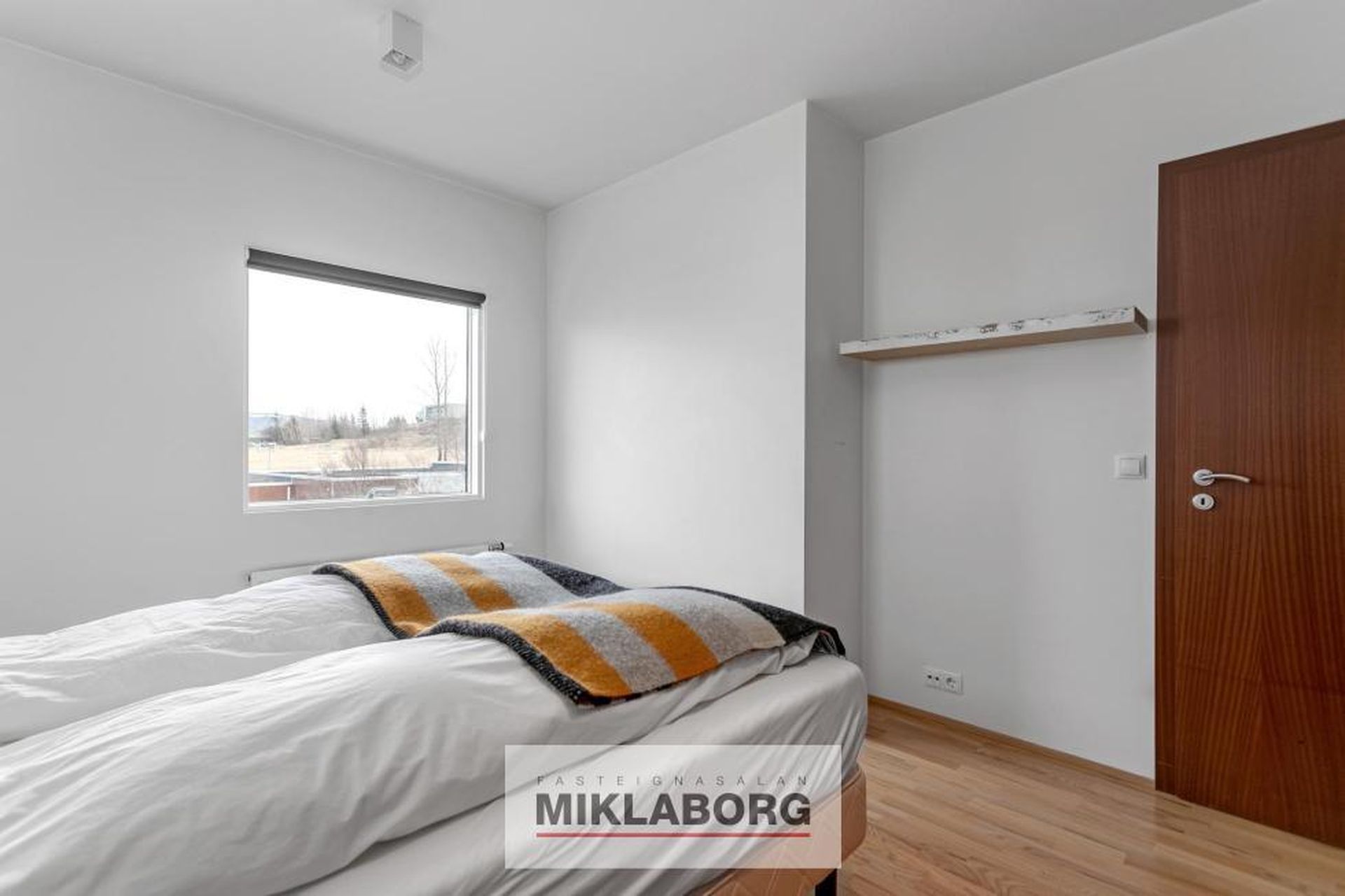 Klapparhlíð 32, 270 Mosfellsbær