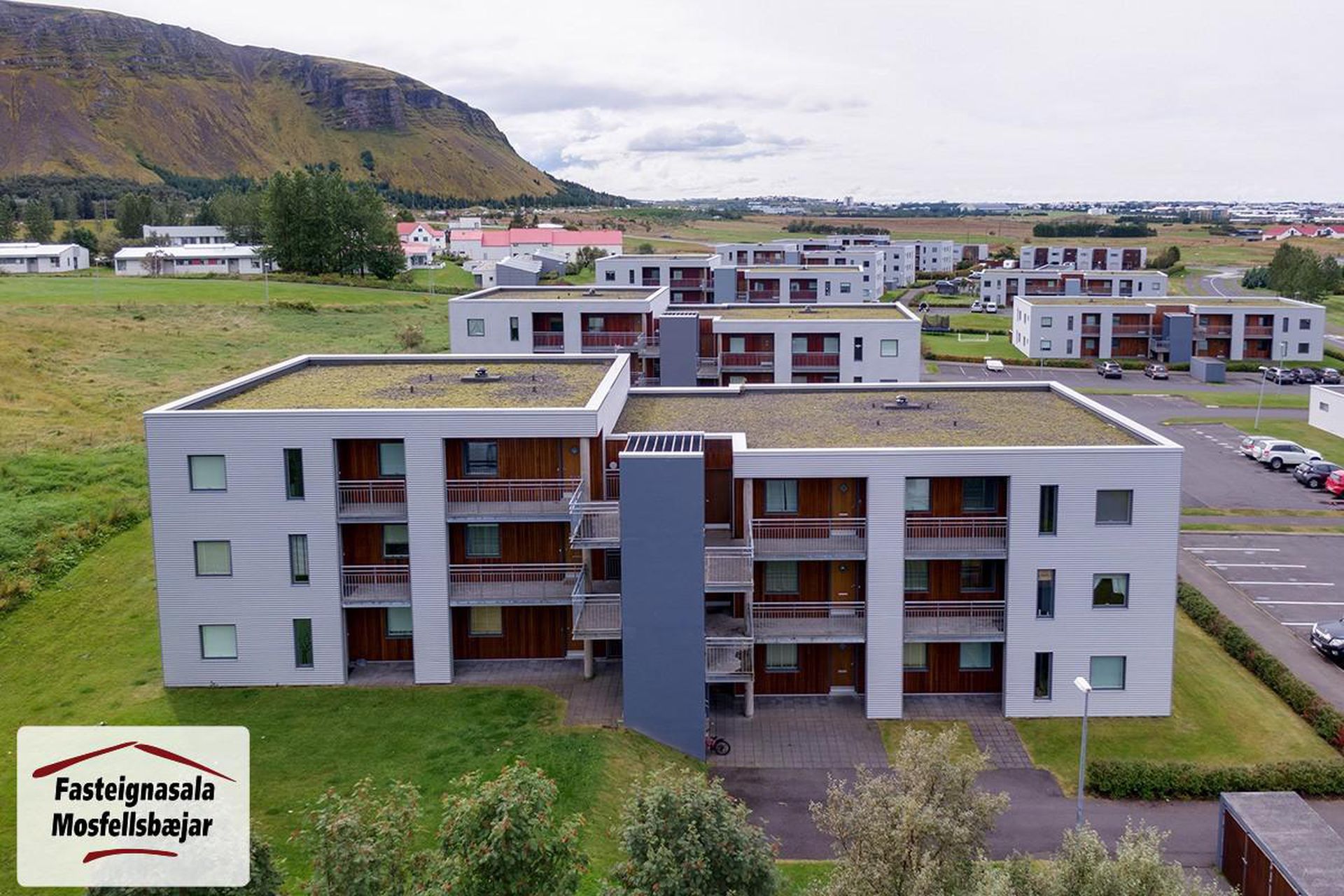 Klapparhlíð 32, 270 Mosfellsbær