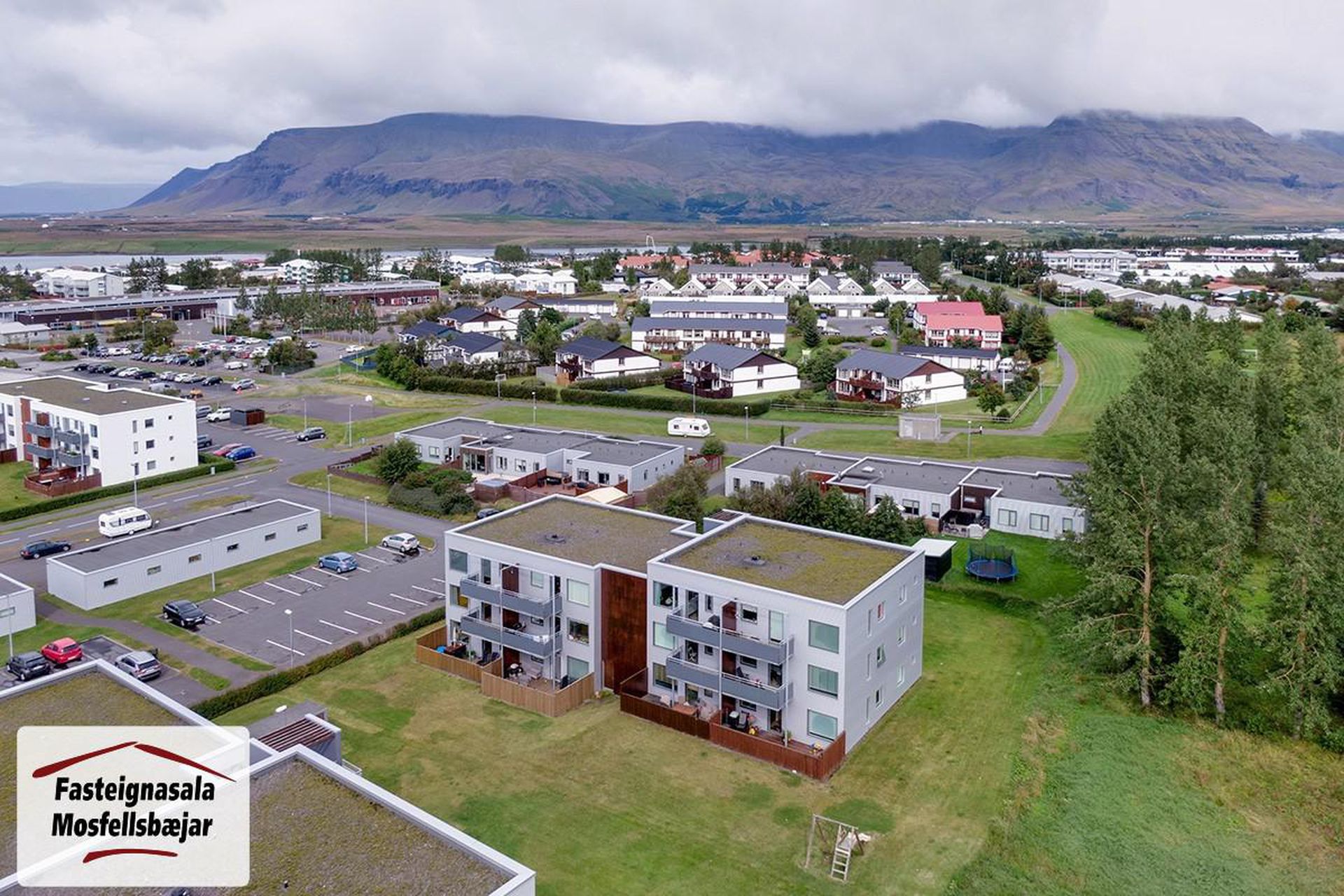 Klapparhlíð 32, 270 Mosfellsbær