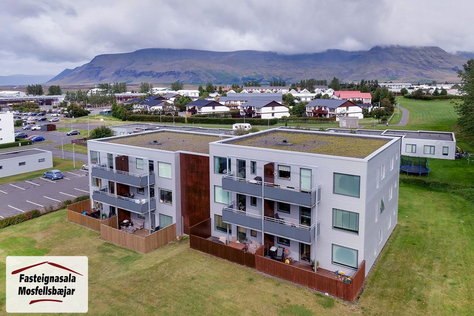 Klapparhlíð 32, 270 Mosfellsbær