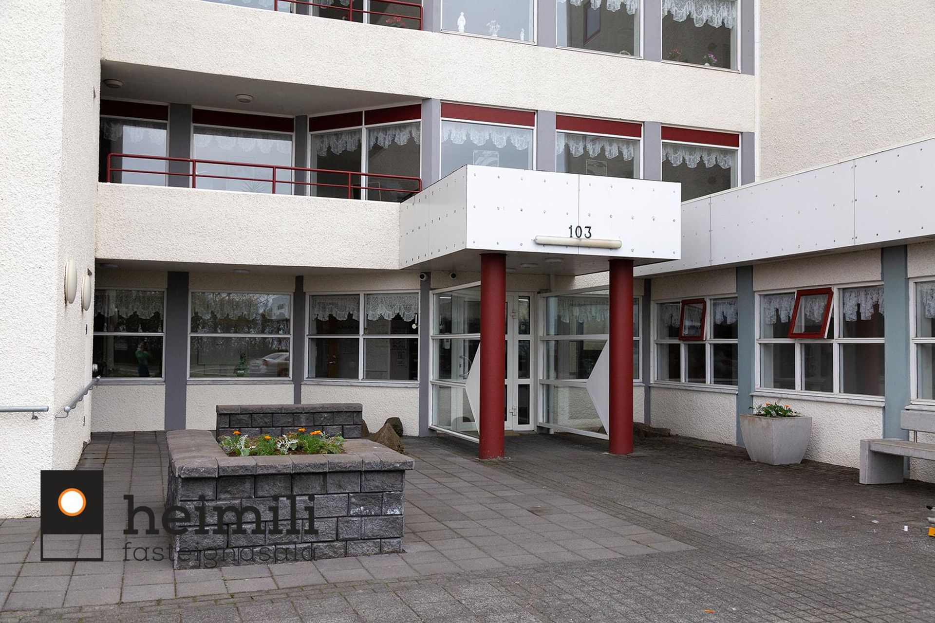 Hraunbær 103, 110 Reykjavík