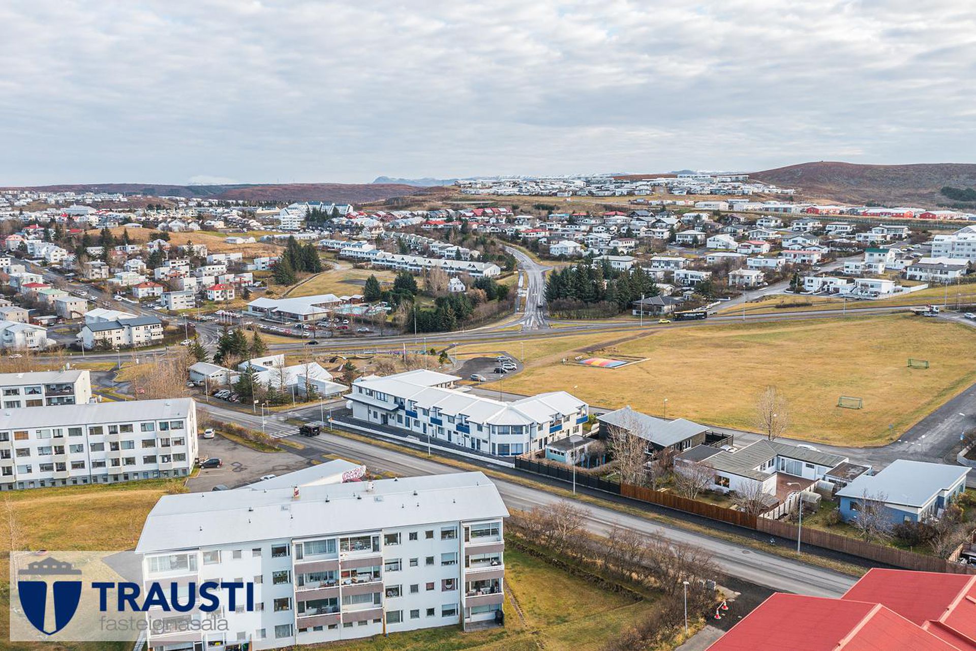 Smárabarð 2, 220 Hafnarfjörður