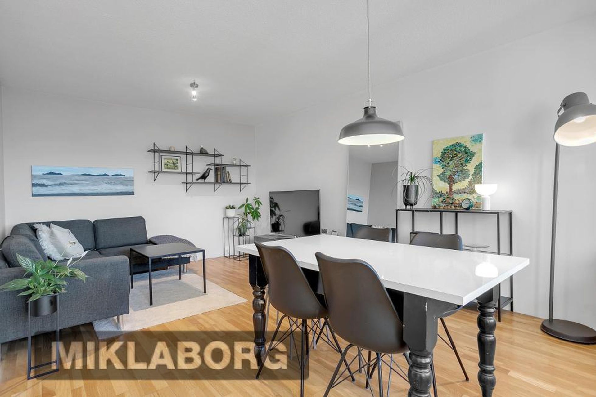 Víkurás 2, 110 Reykjavík