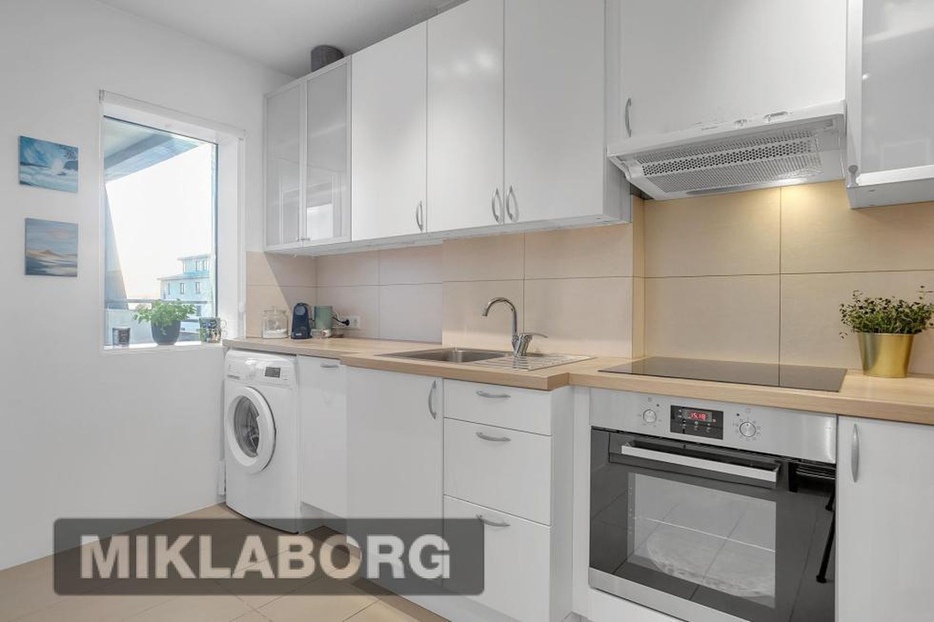 Víkurás 2, 110 Reykjavík