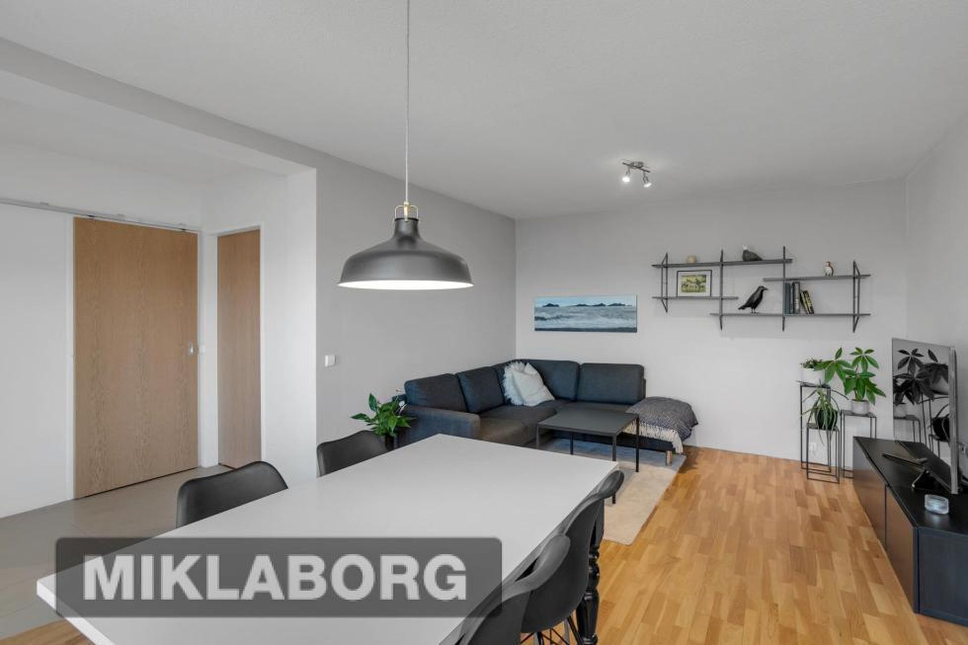 Víkurás 2, 110 Reykjavík