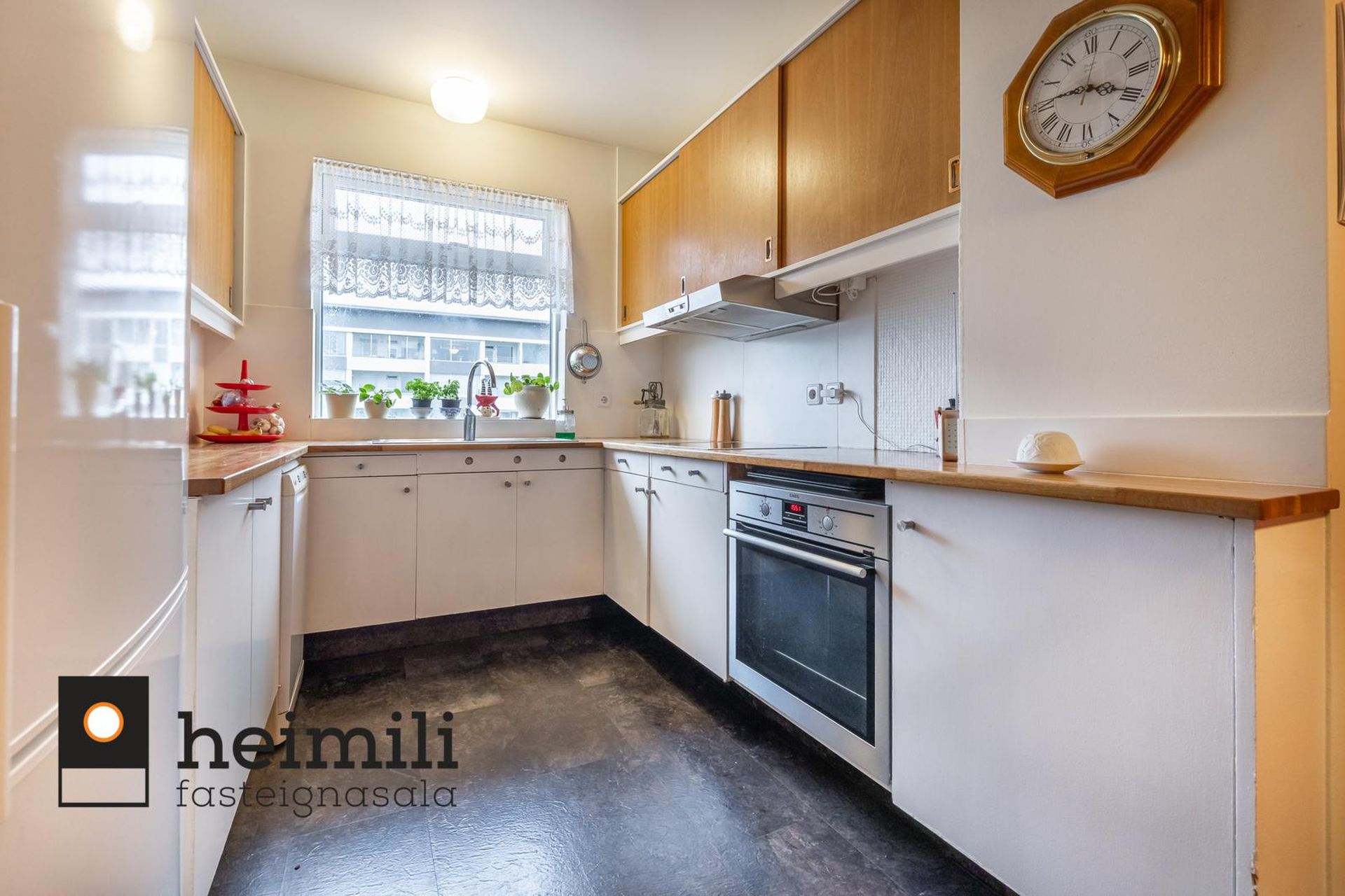 Safamýri 46, 108 Reykjavík