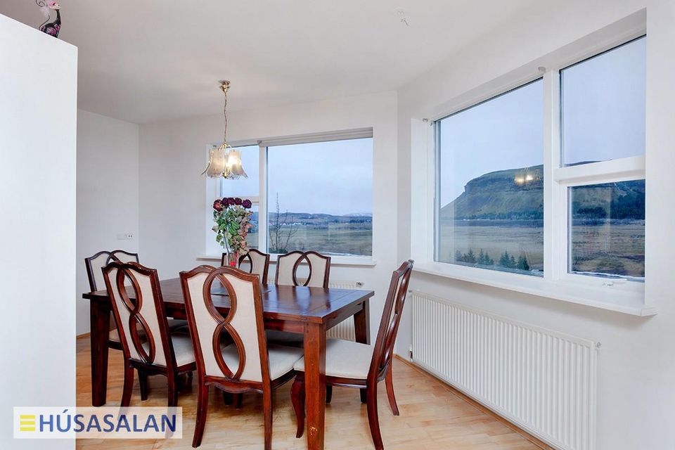 Barðastaðir 7, 112 Reykjavík