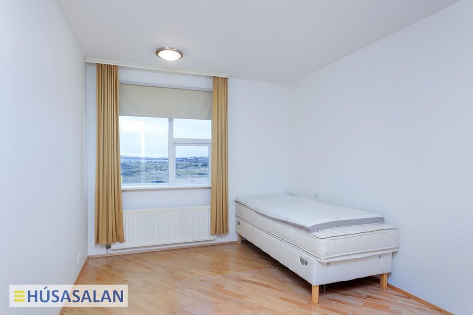 Barðastaðir 7, 112 Reykjavík