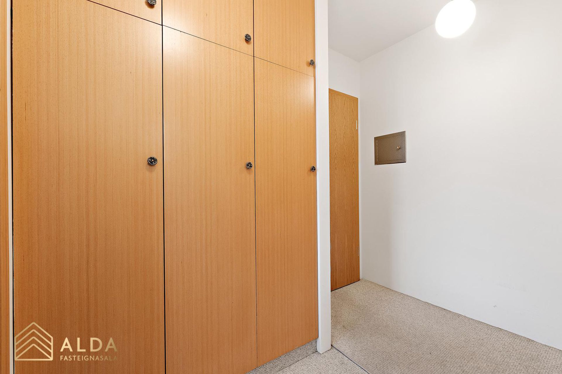 Kleppsvegur 32, 105 Reykjavík