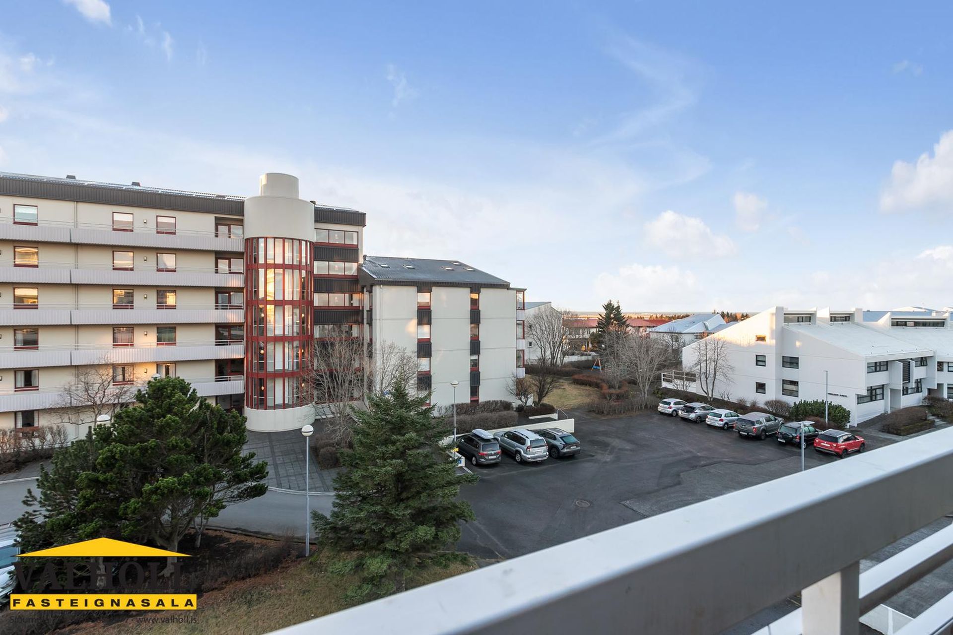 Miðleiti 1, 103 Reykjavík