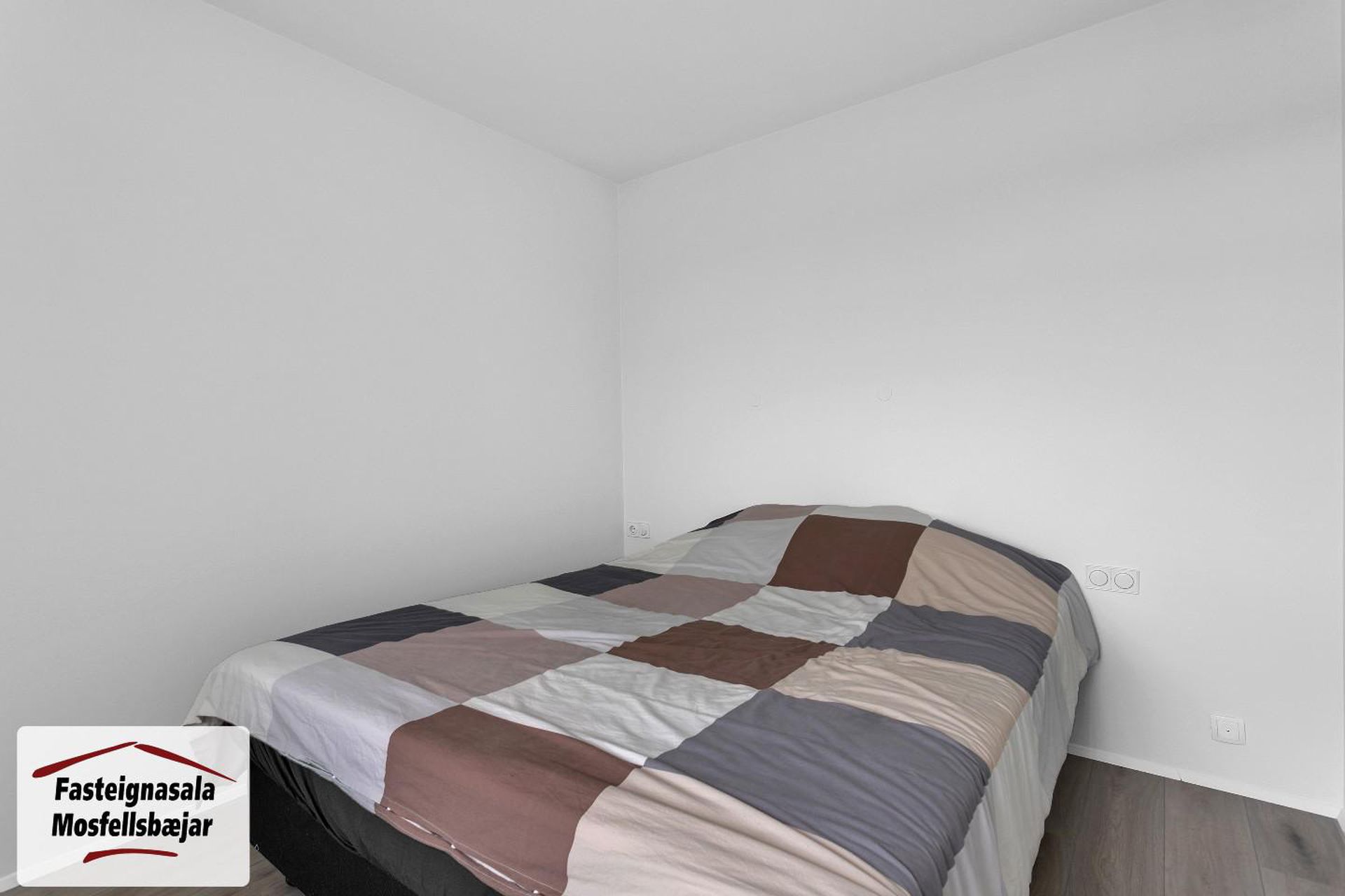 Skógarás 6, 110 Reykjavík