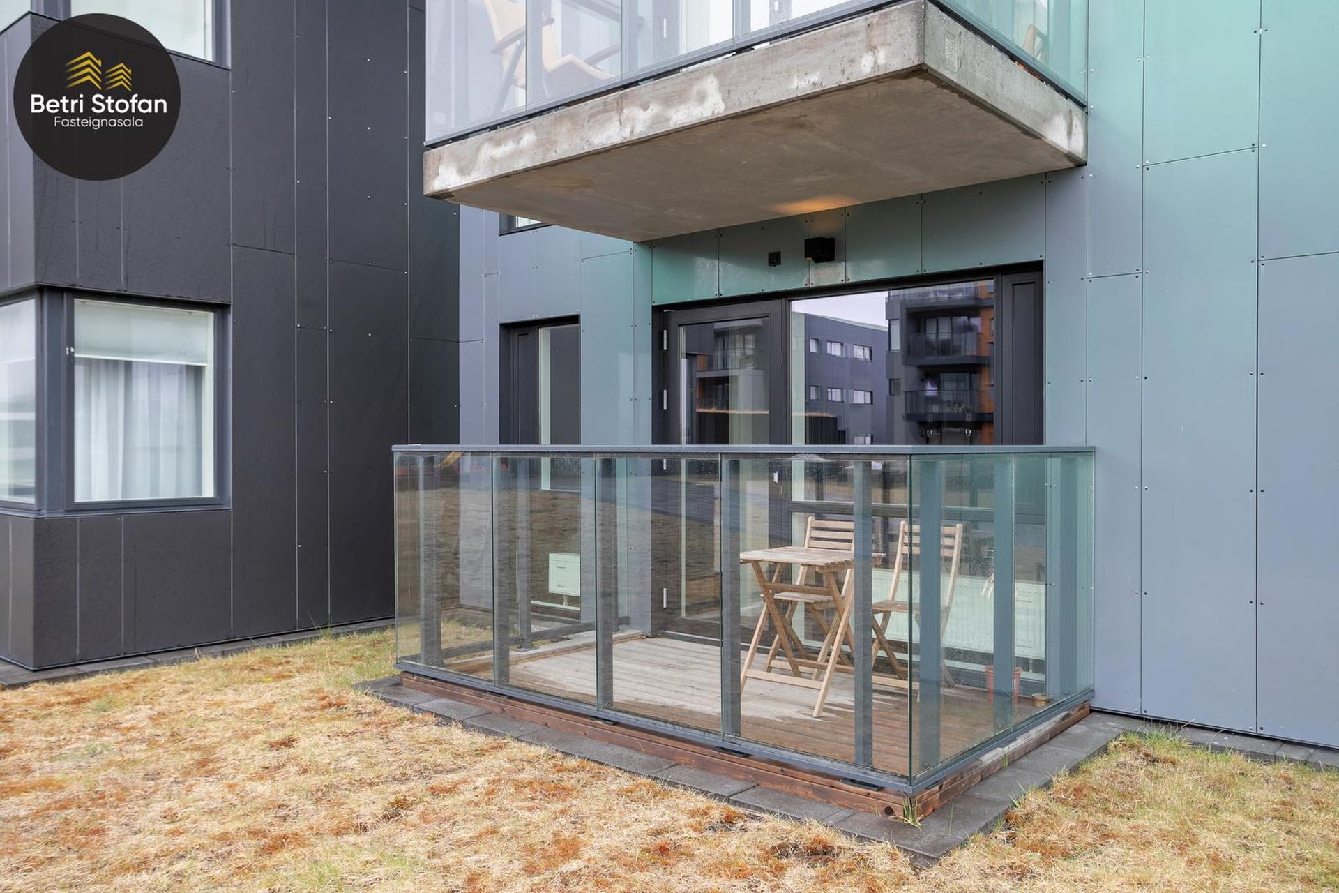 Efstaleiti 11, 103 Reykjavík