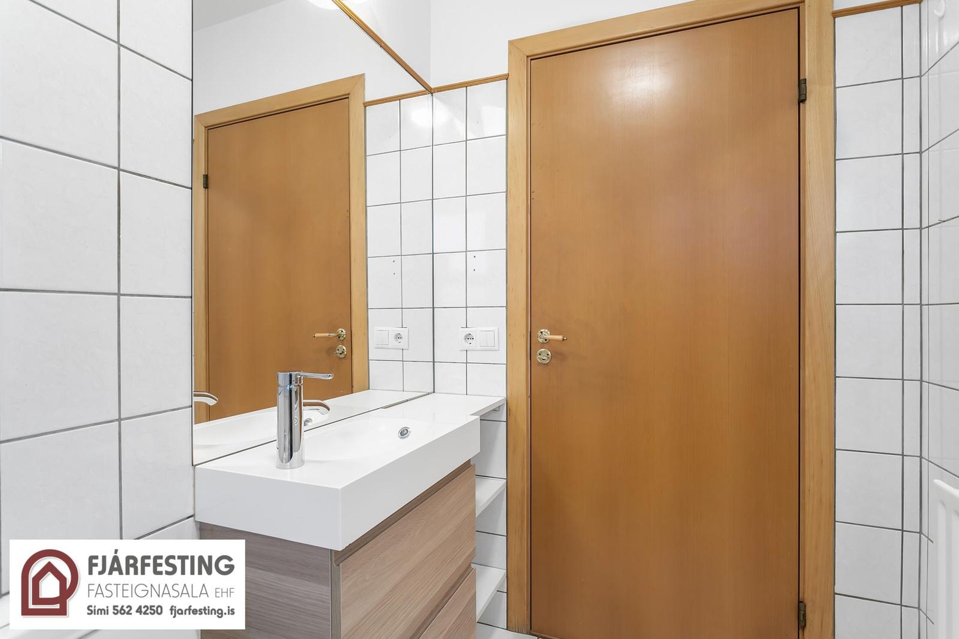 Traðarberg 23, 221 Hafnarfjörður