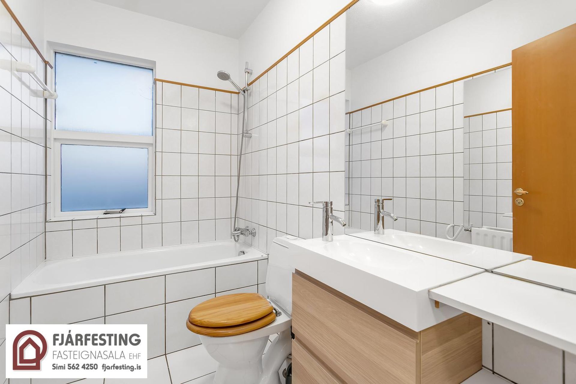 Traðarberg 23, 221 Hafnarfjörður