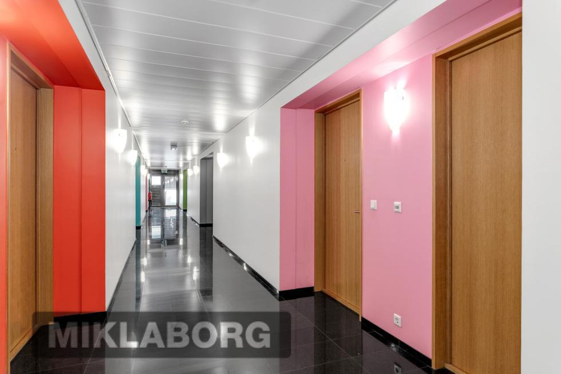 Laugavegur 86 86-94 - 0202, 101 Reykjavík