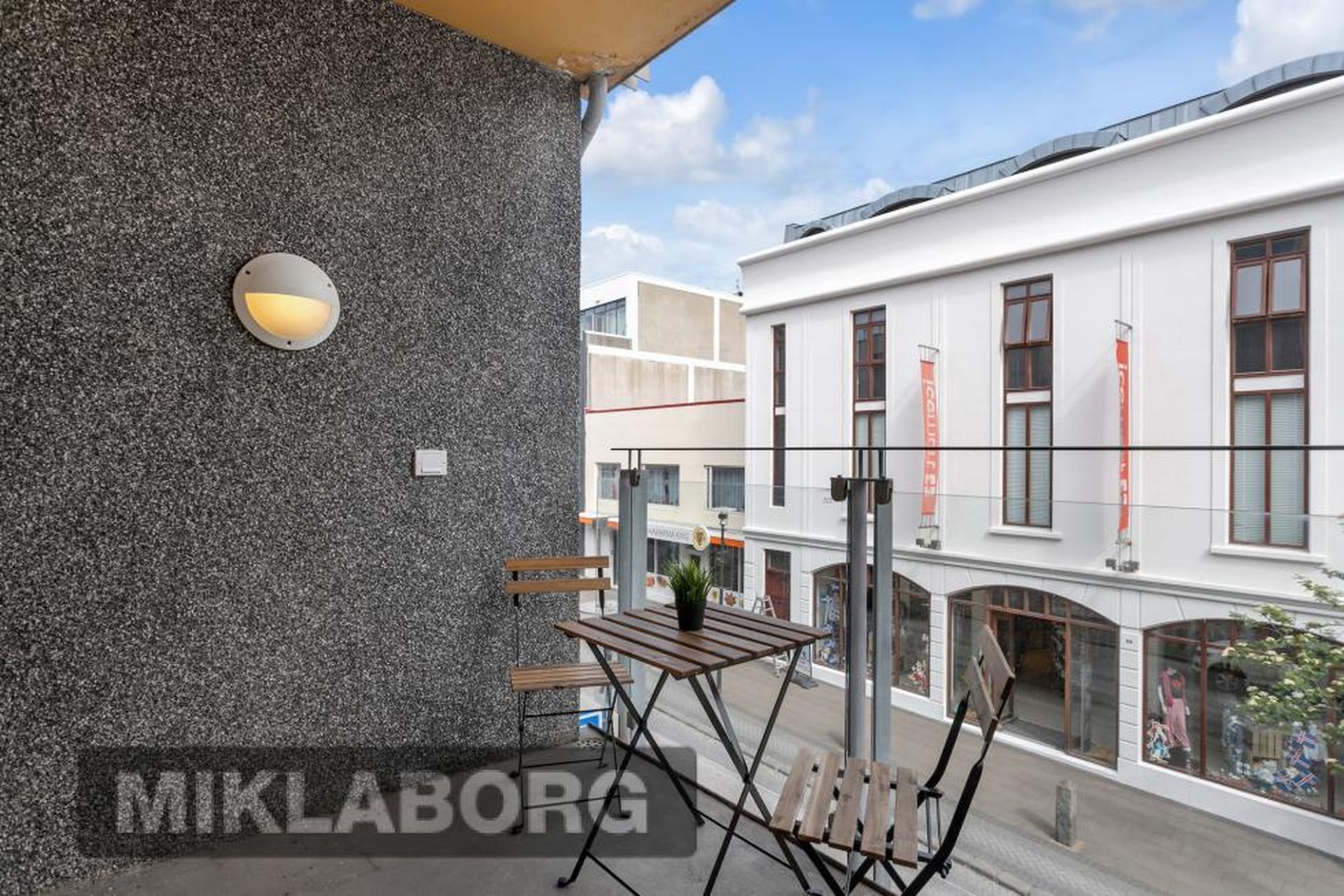 Laugavegur 86 86-94 - 0202, 101 Reykjavík