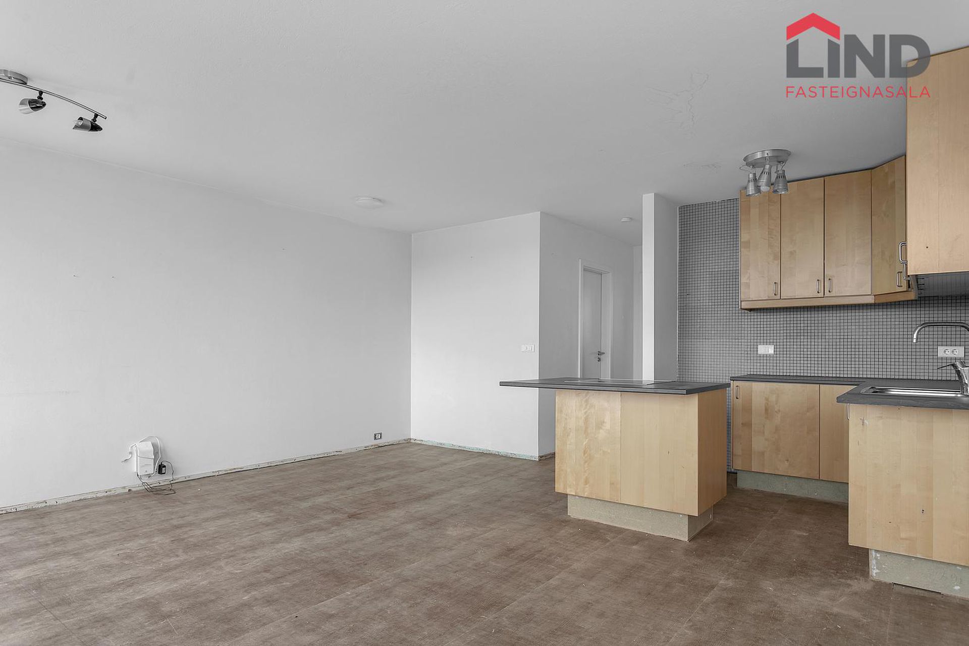 Asparfell 12, 111 Reykjavík