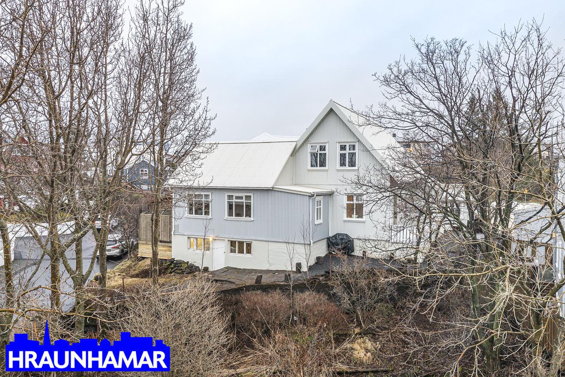 Kirkjuvegur 8 - 0101, 220 Hafnarfjörður
