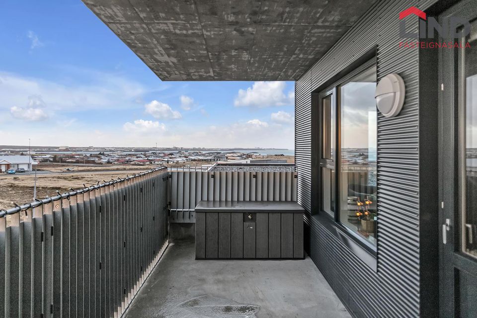 Dalsbraut 4, 260 Reykjanesbær